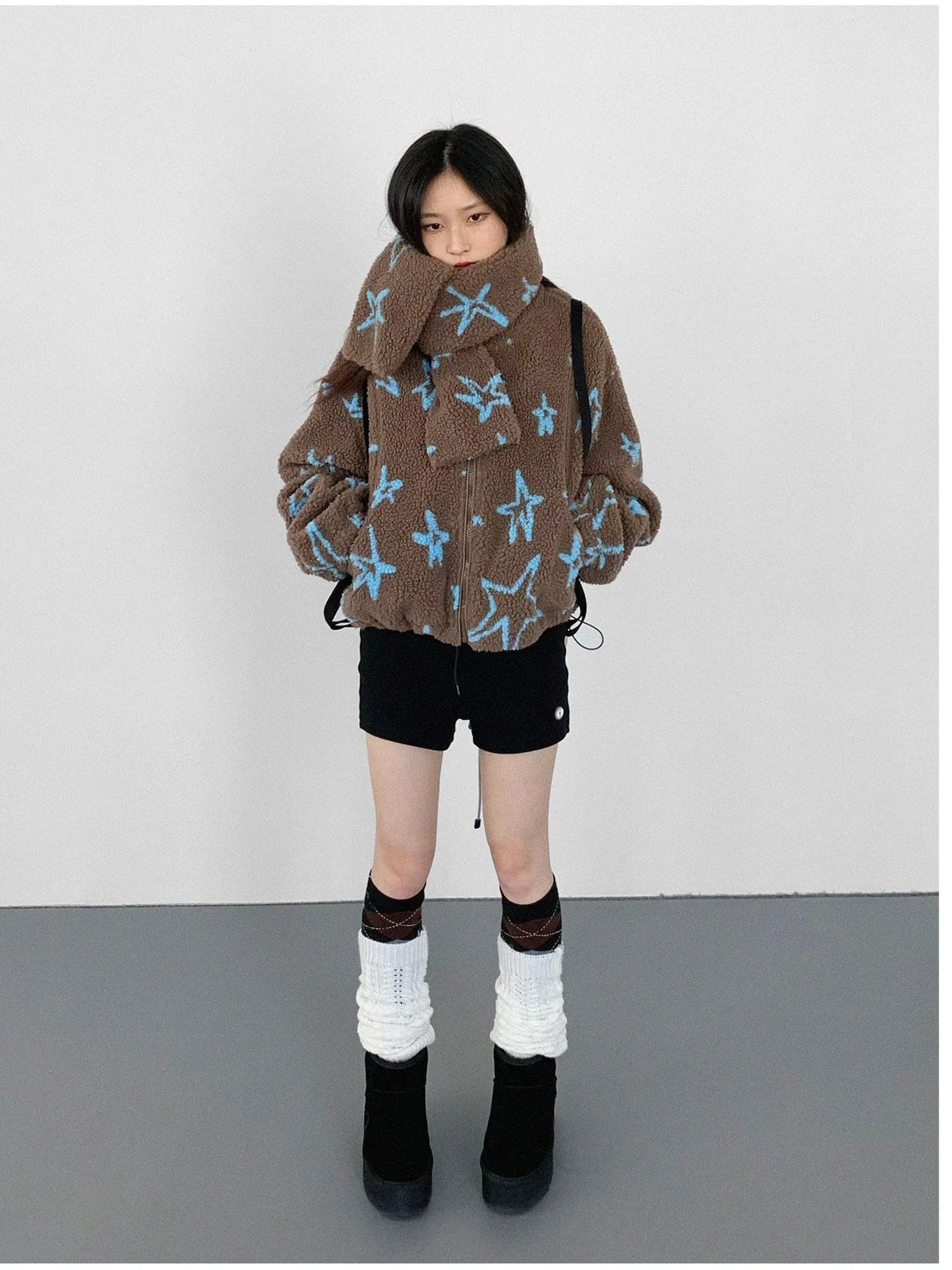 Star Embroidered Collar Scarf Shearling Cropped Jacket