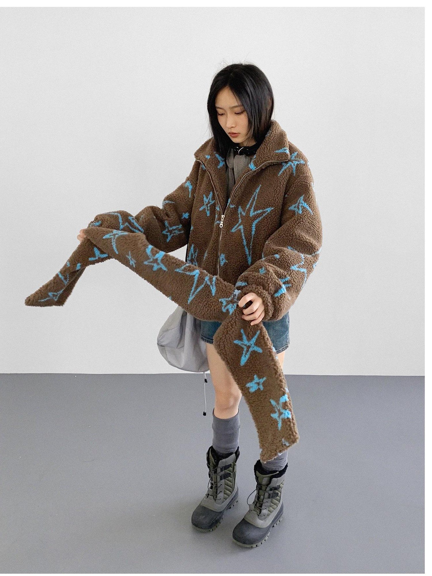 innomoood Star Embroidered Collar Scarf Shearling Cropped Jacket