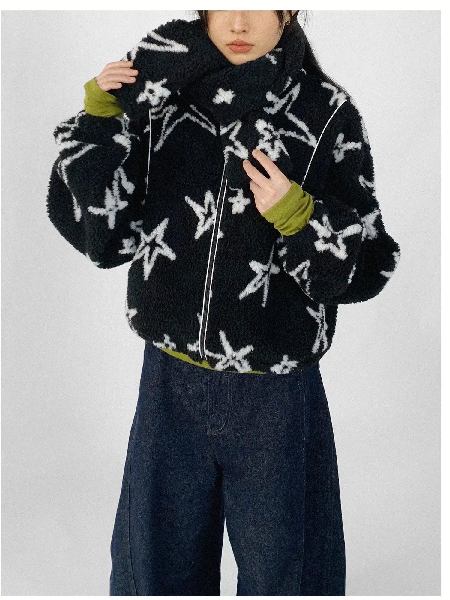 Star Embroidered Collar Scarf Shearling Cropped Jacket