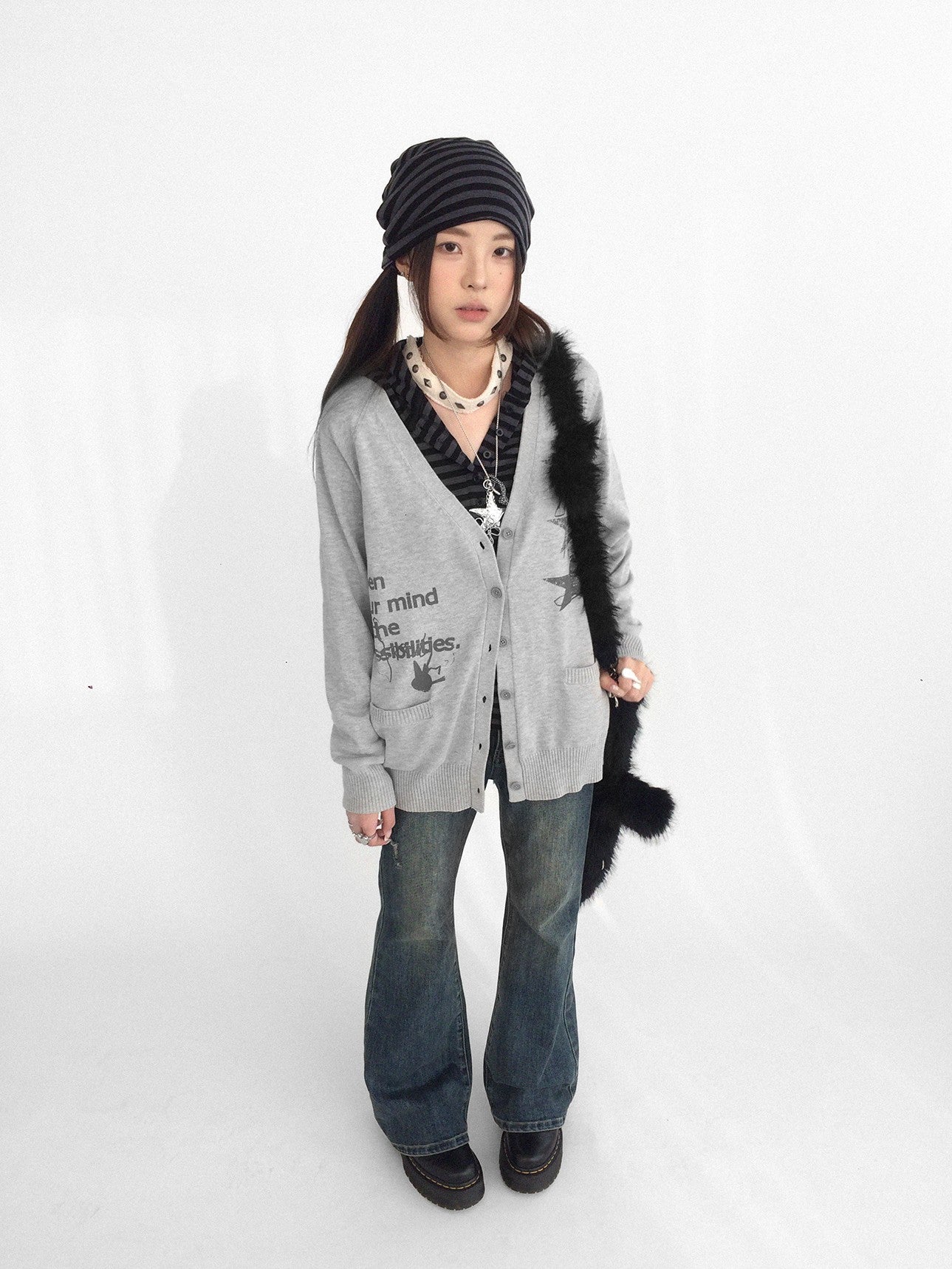 innomoood Star Print Cartoon V-neck Loose Fit Long Sleeve Women&