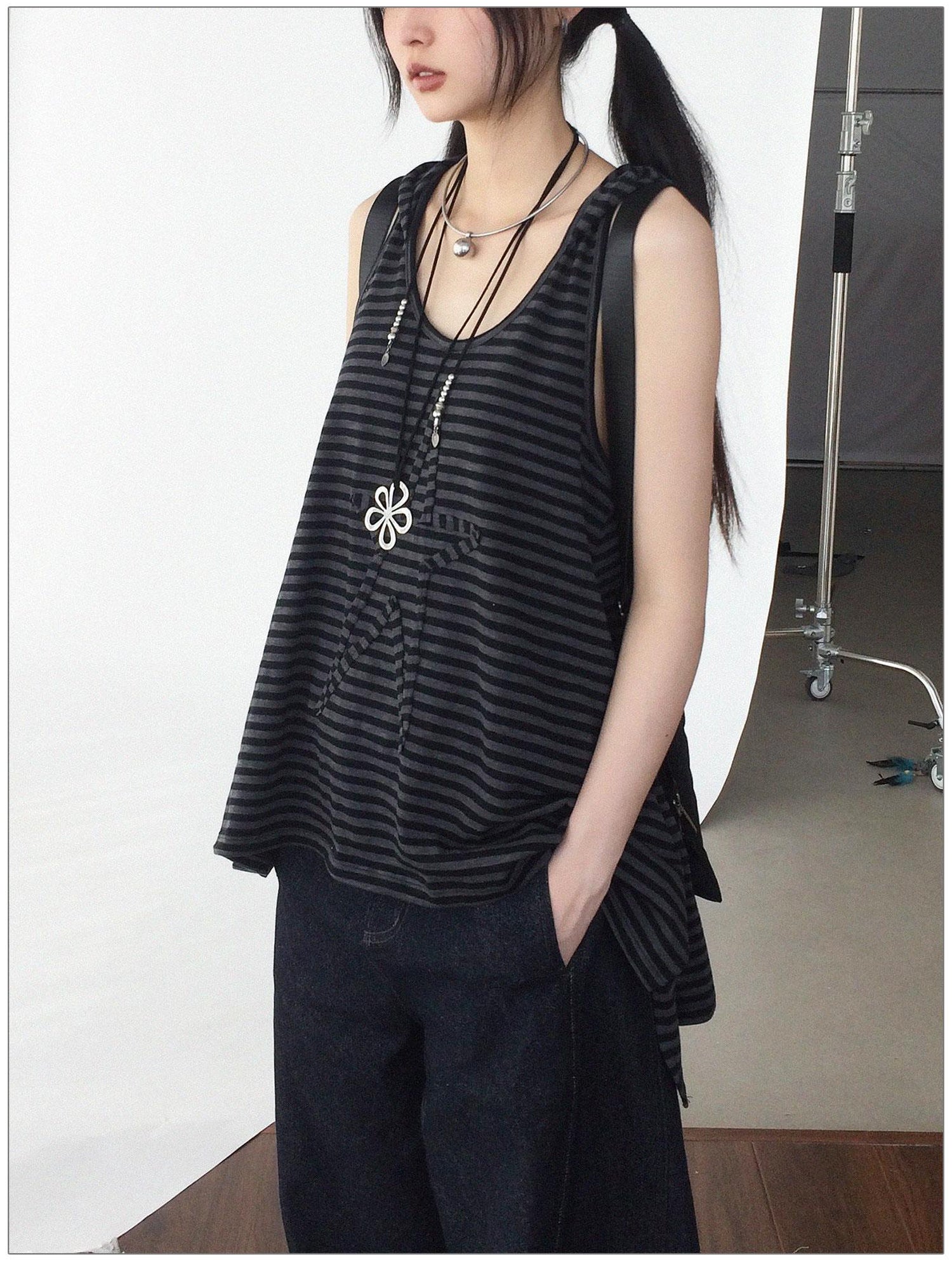innomoood Striped Star Low Contrast Hooded Shift Dress