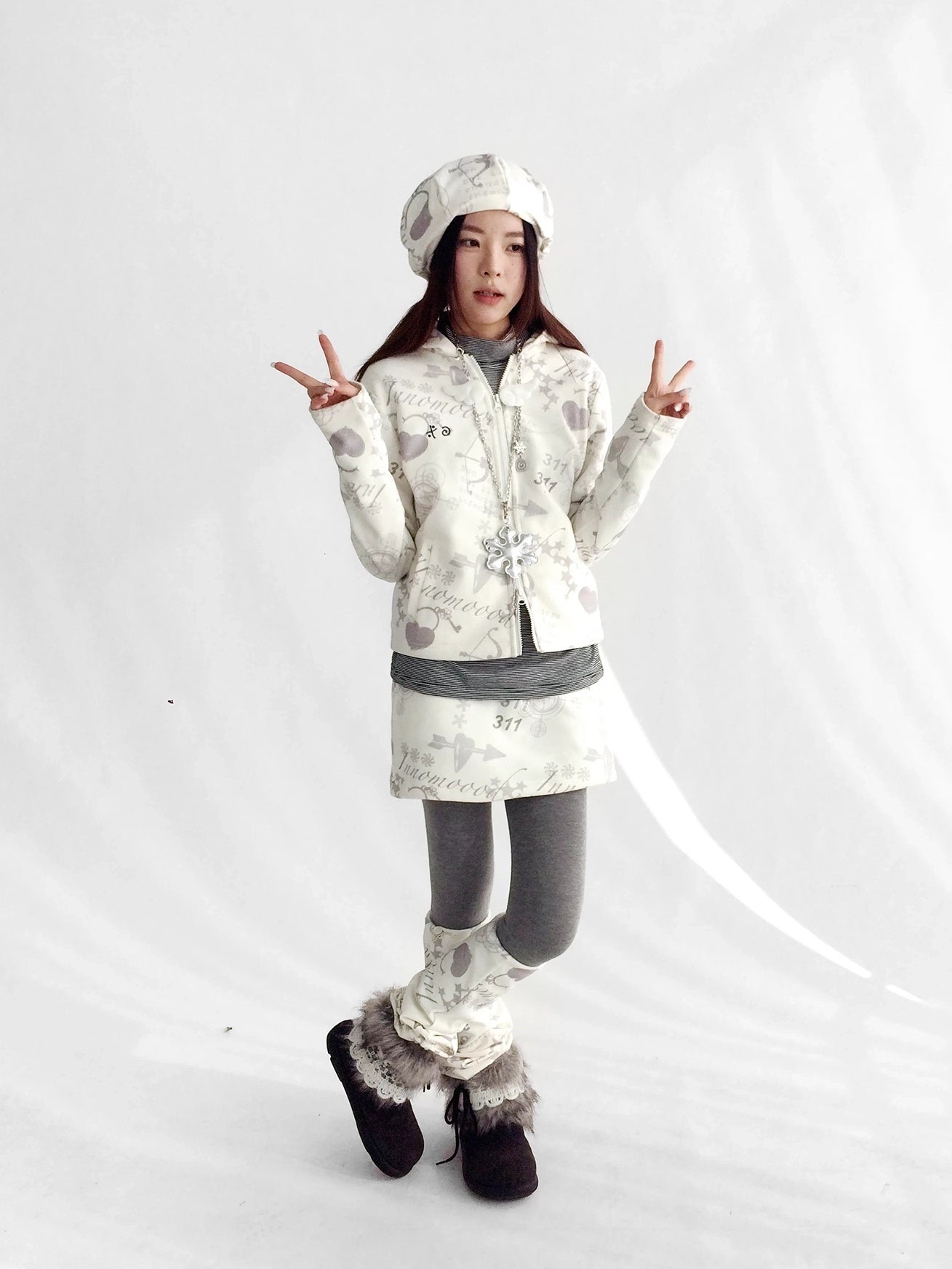 innomoood Stylish Cropped Zip Up Printed Hooded Women 100 Percent Other Material Hoodies