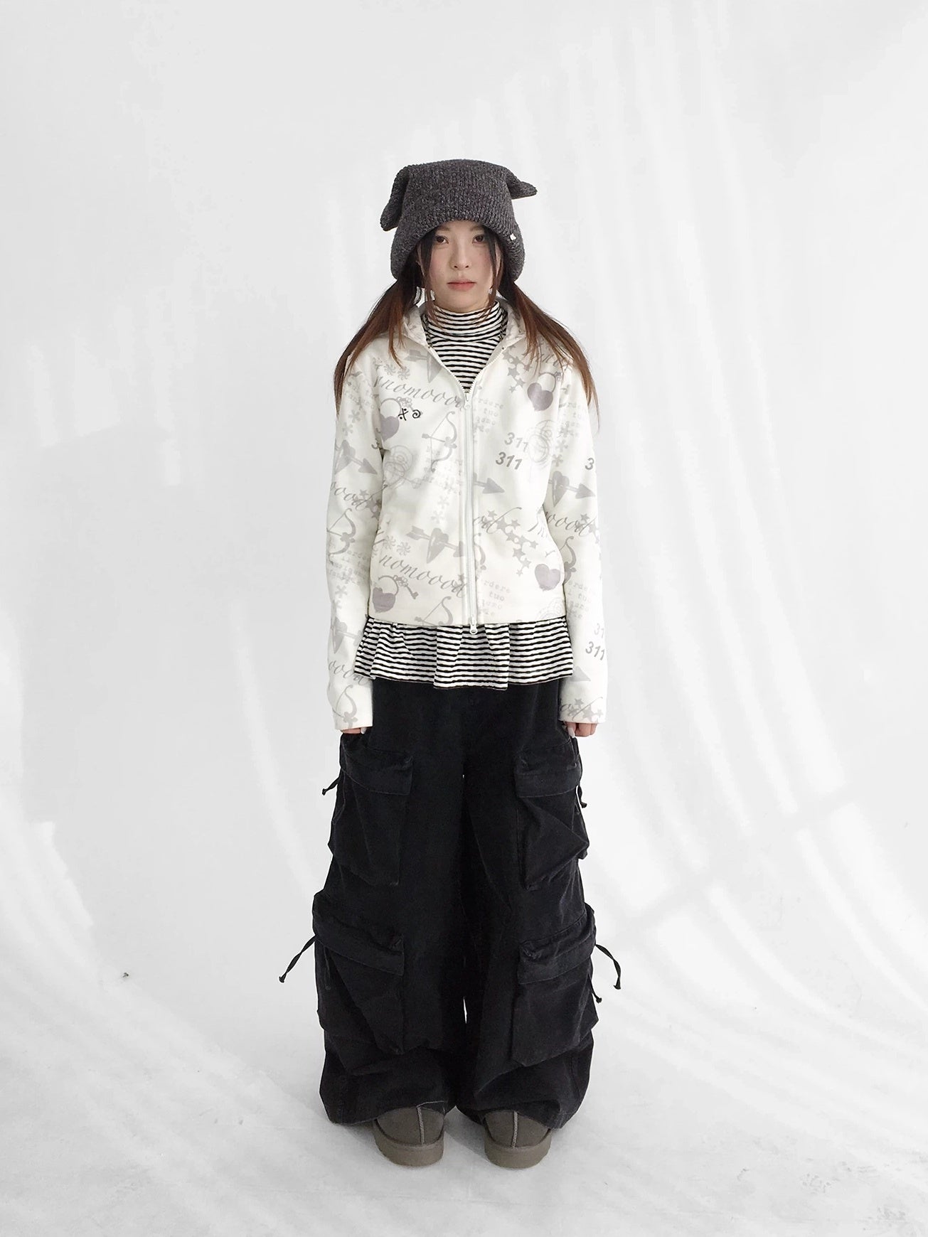 innomoood Stylish Cropped Zip Up Printed Hooded Women 100 Percent Other Material Hoodies