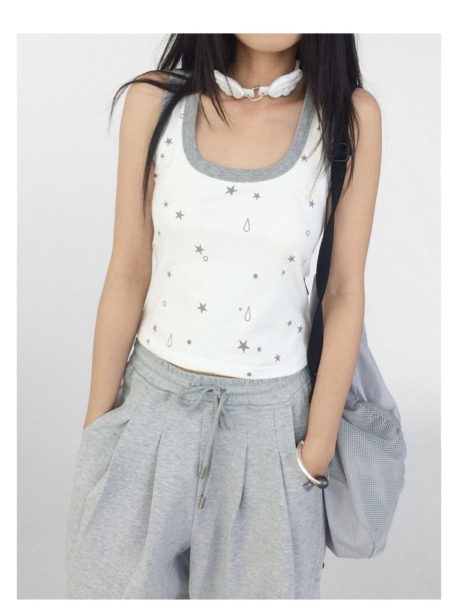 Tear Star Print Slimming Knit Vest