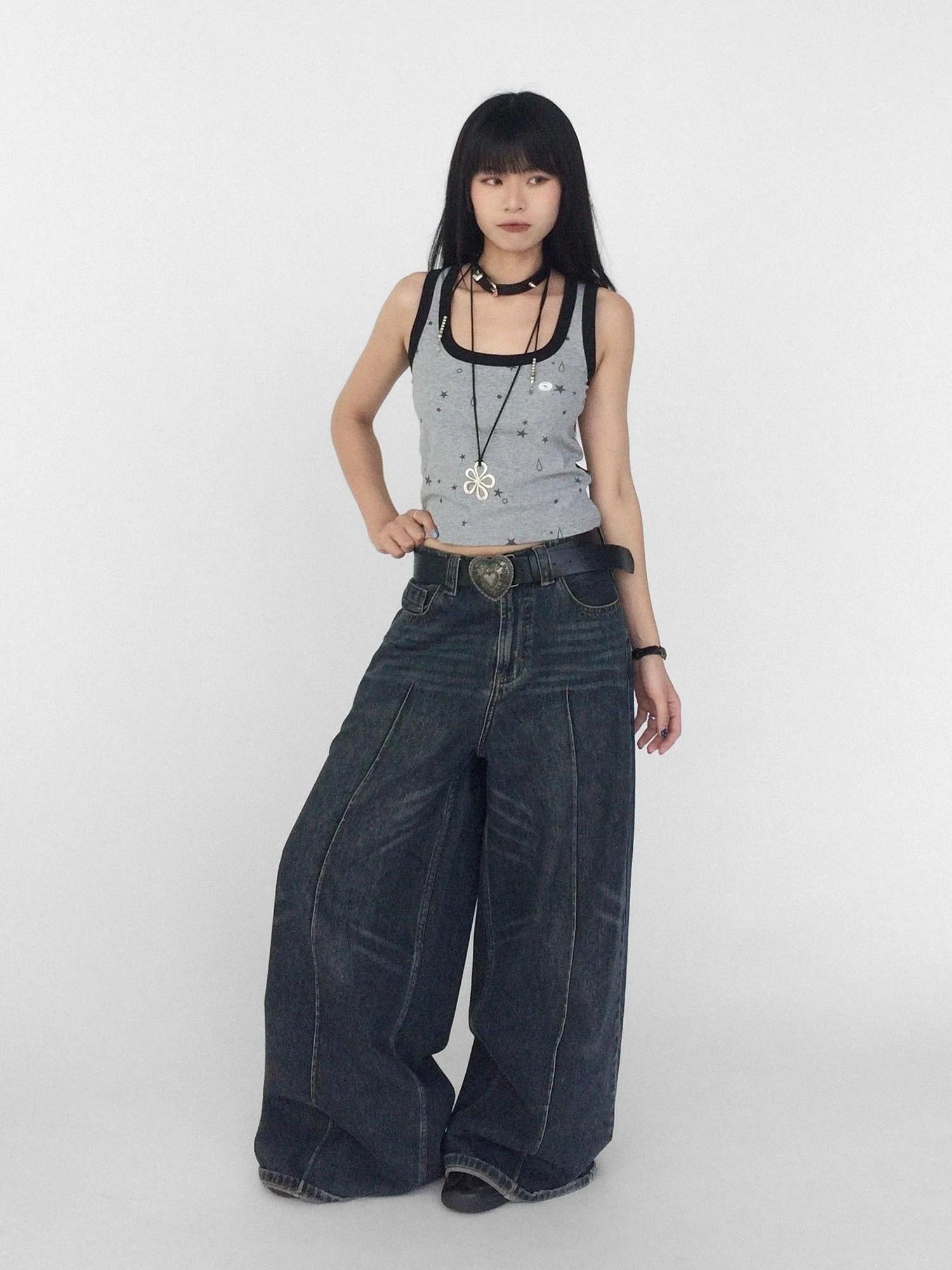 Tear Star Print Slimming Knit Vest