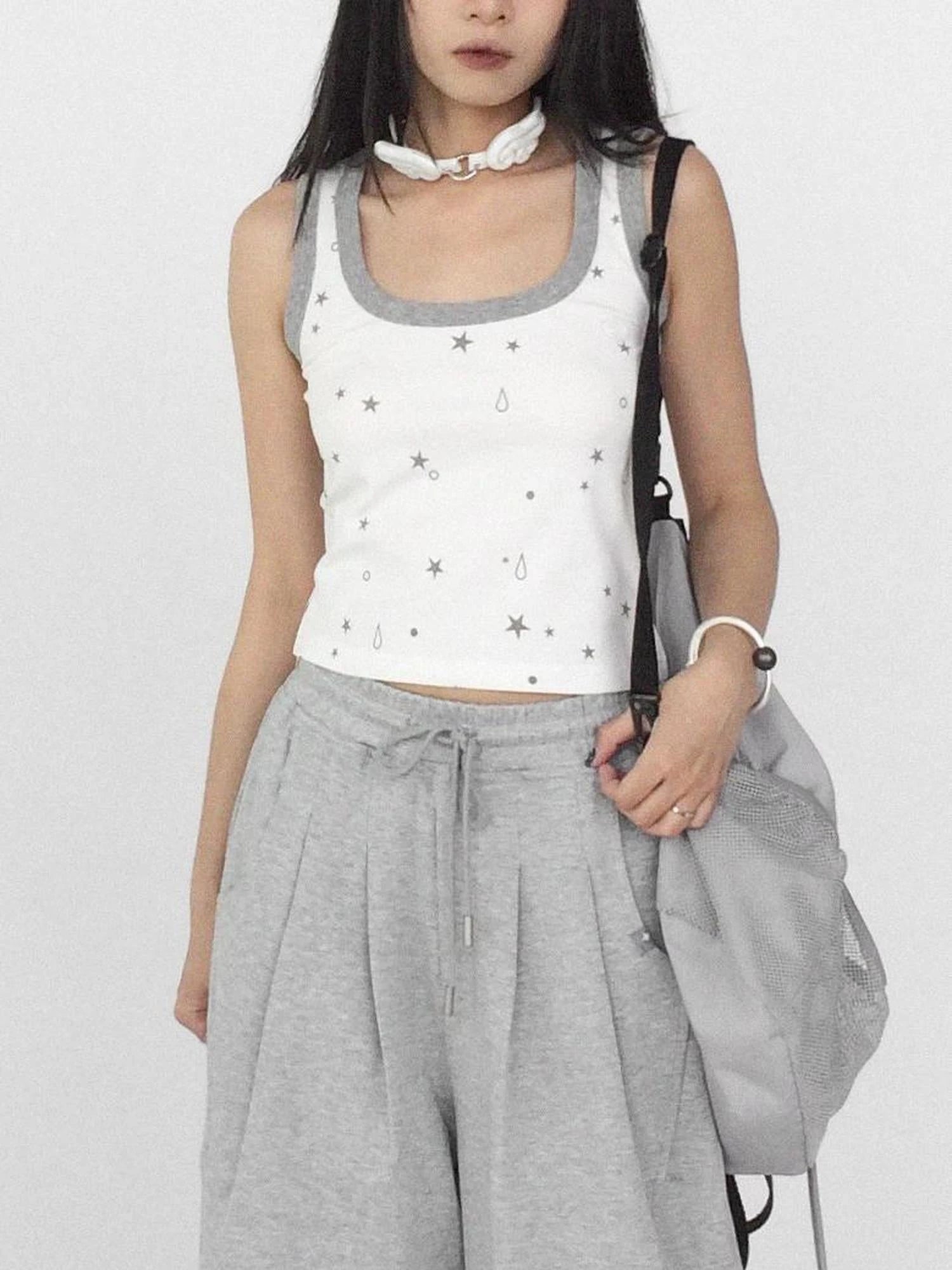 Tear Star Print Slimming Knit Vest