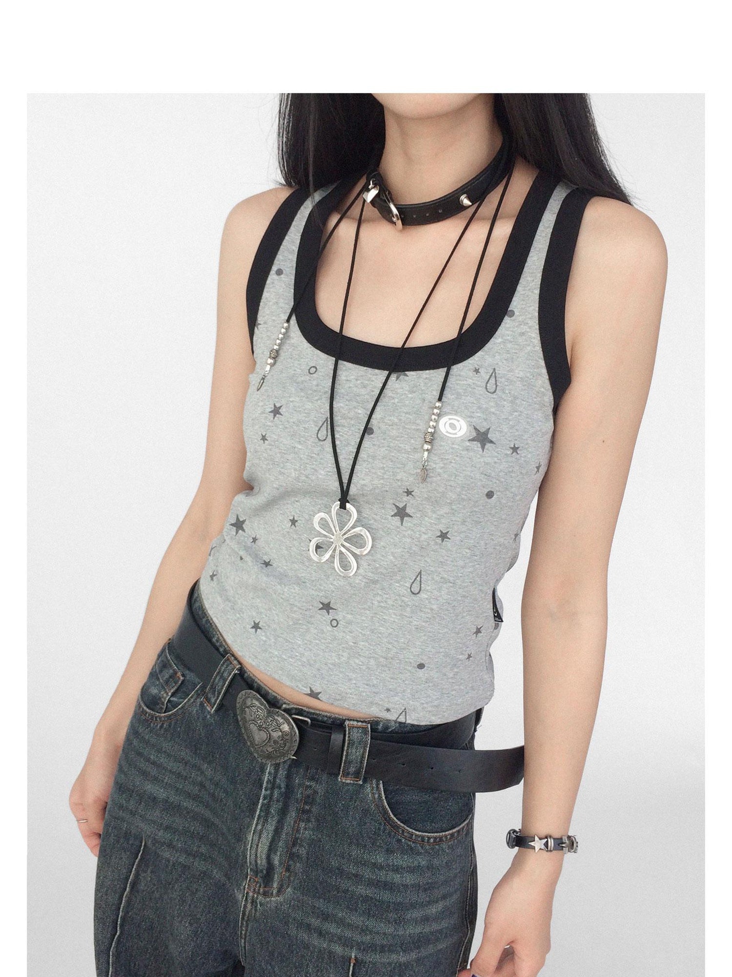 innomoood Tear Star Print Slimming Knit Vest
