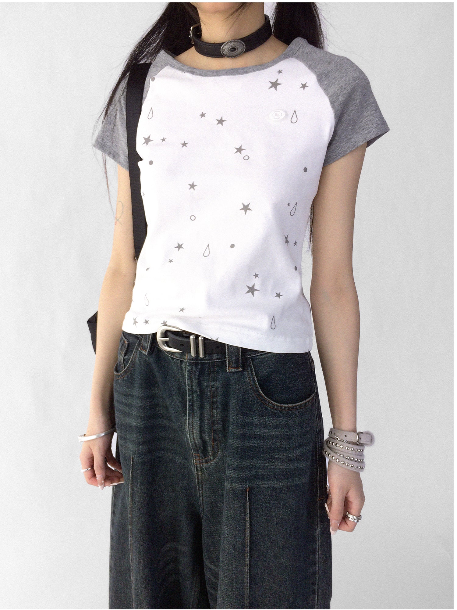 innomoood Tear Star Print Stretch Knit Tee