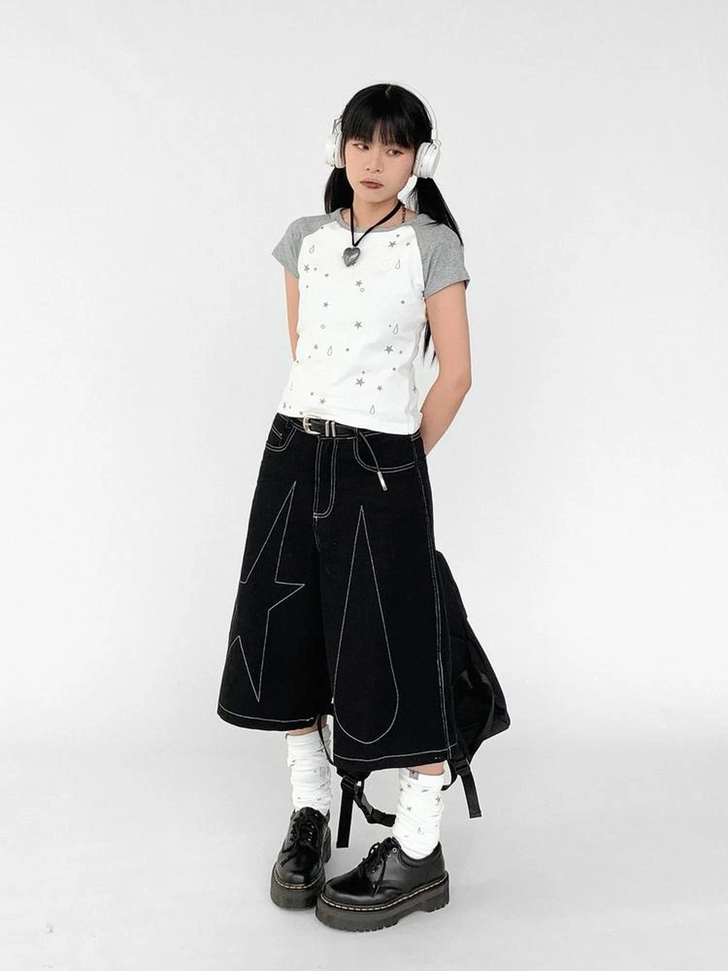 Tear Star Print Stretch Knit Tee