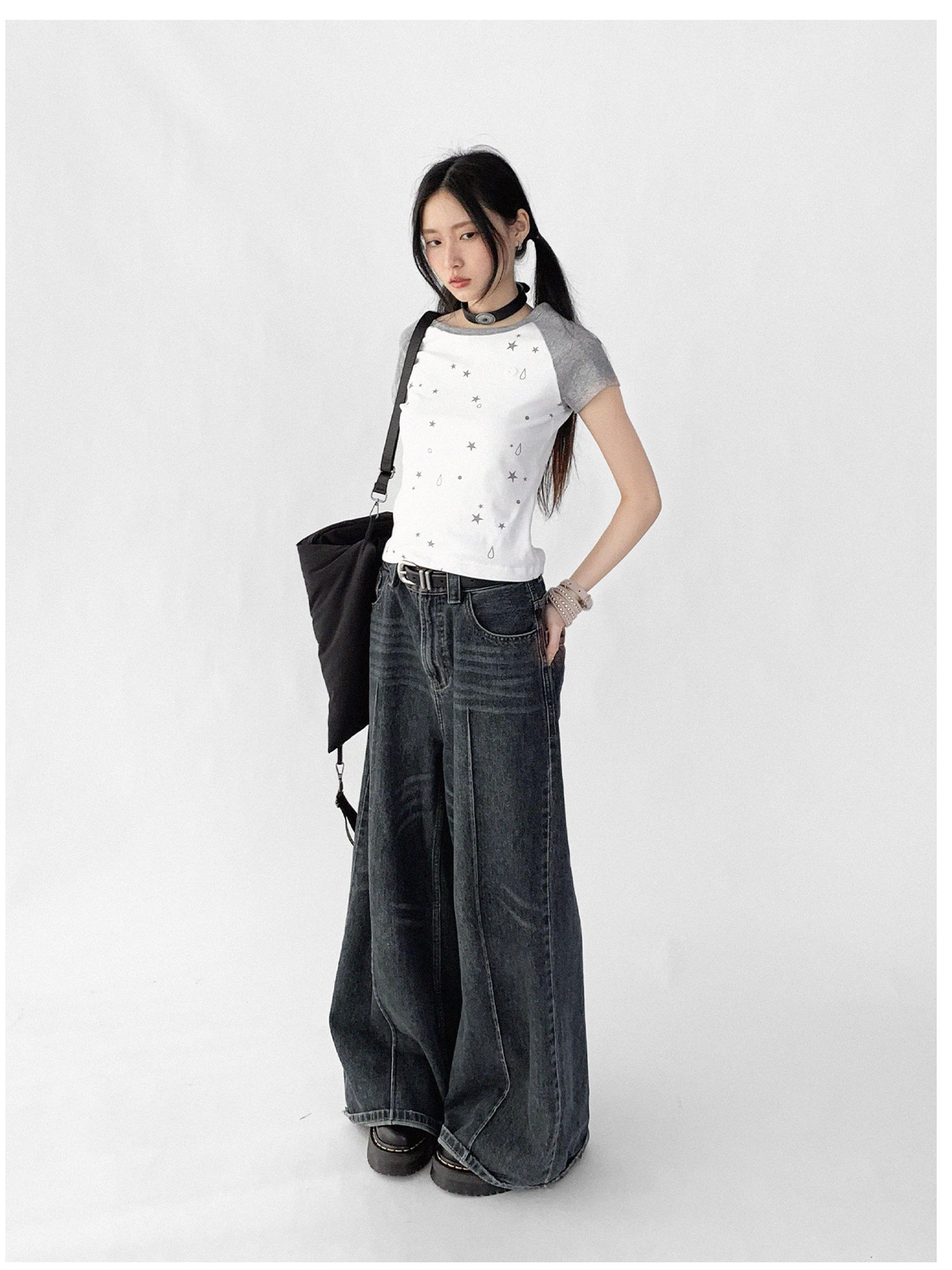 innomoood Tear Star Print Stretch Knit Tee