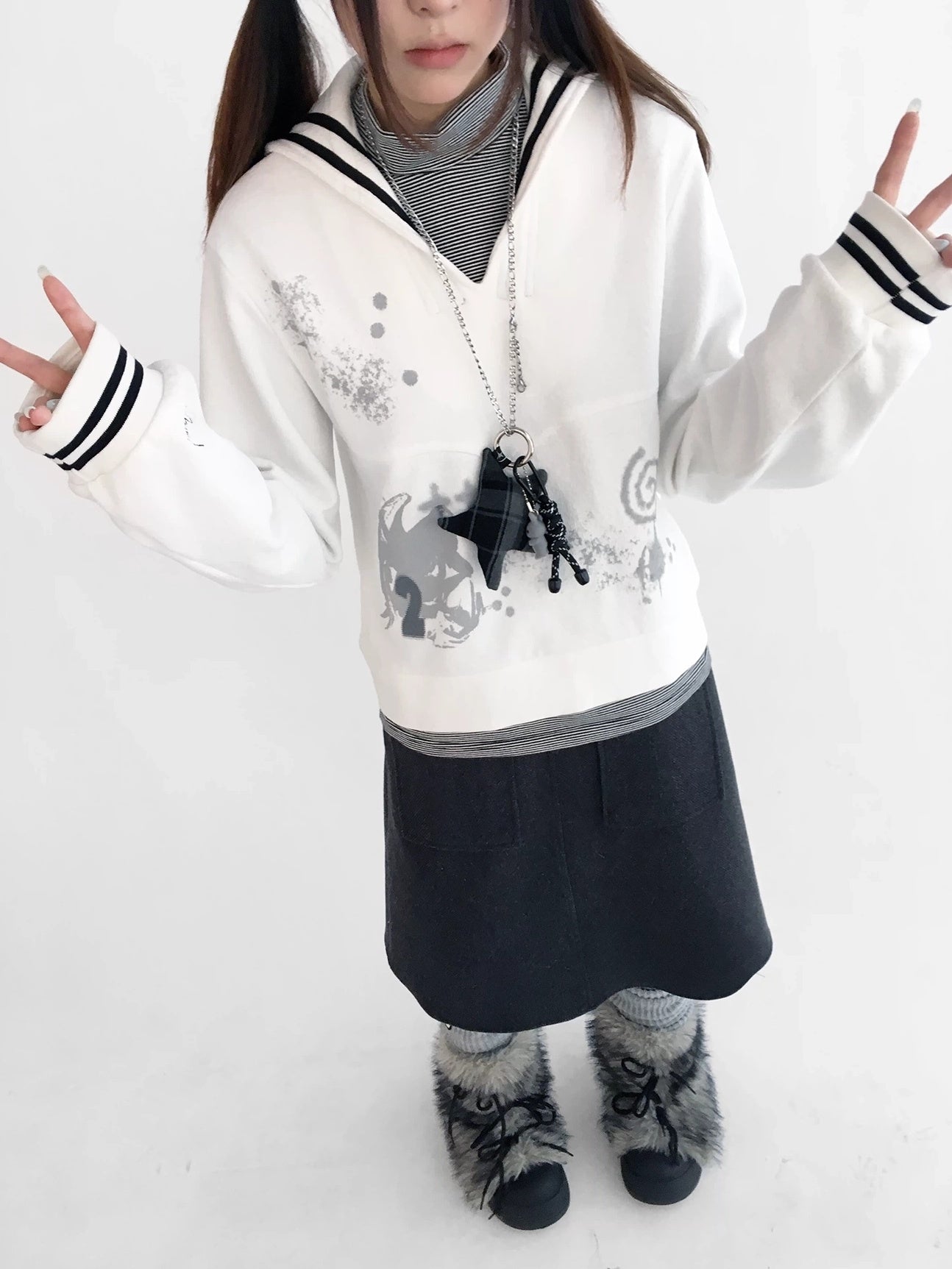 innomoood Textured Chunky Knit Oversized Cropped Crew Neck Women Office Pullover Cardigans