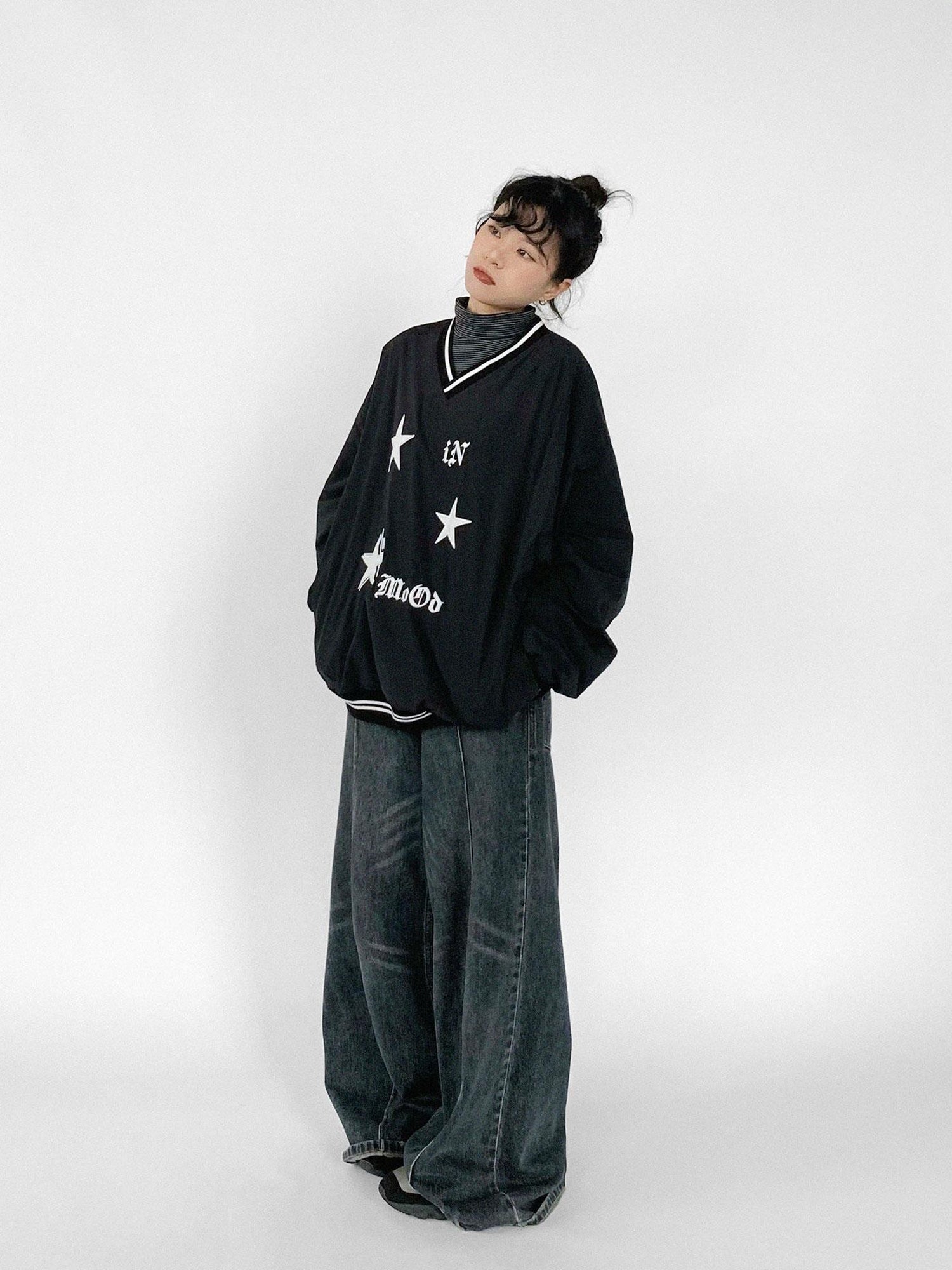 innomoood V-Neck Fleece Oversized Cropped Sweatshirt