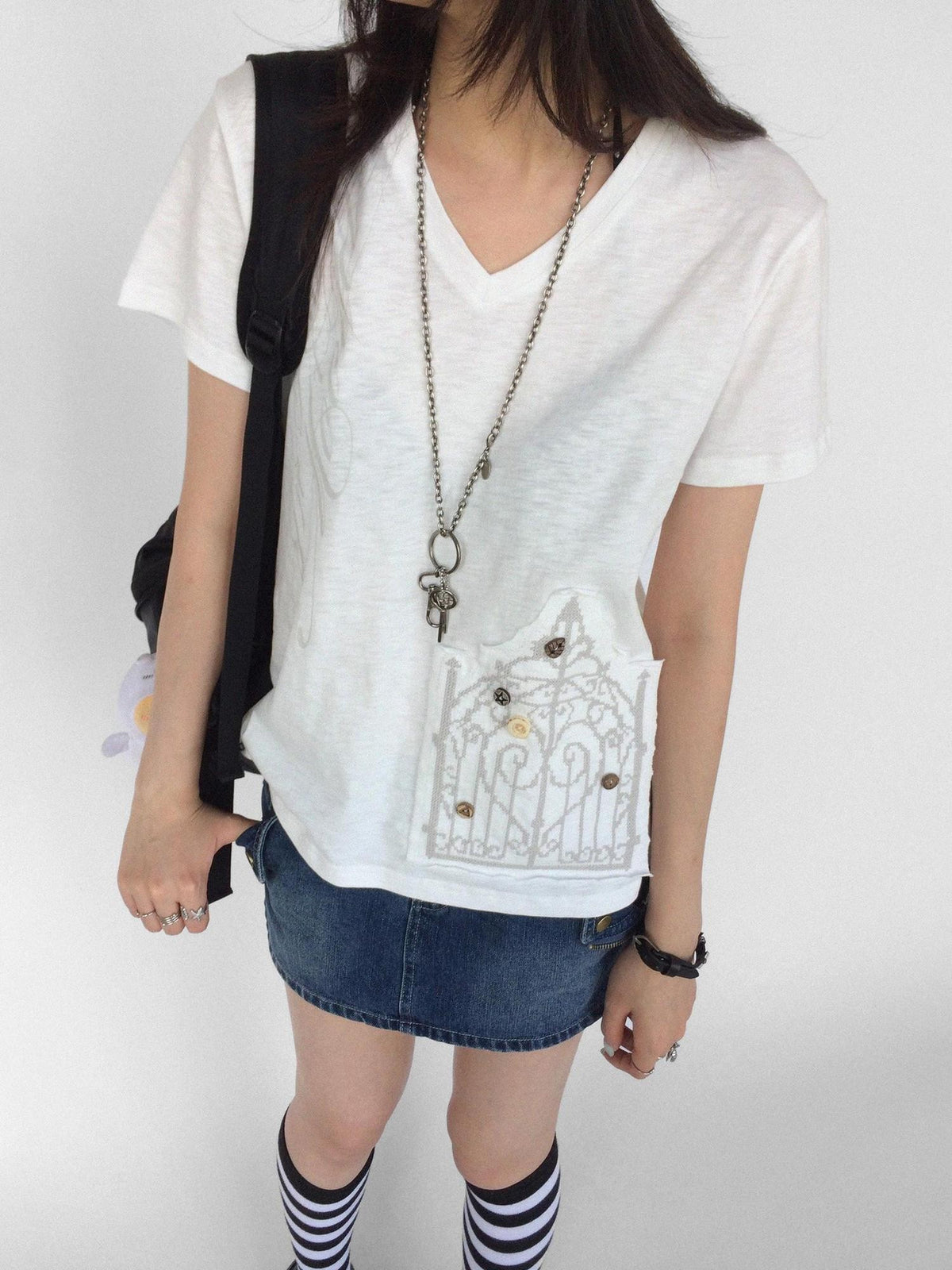 innomoood V-neck Cross Embroidery Print Women&