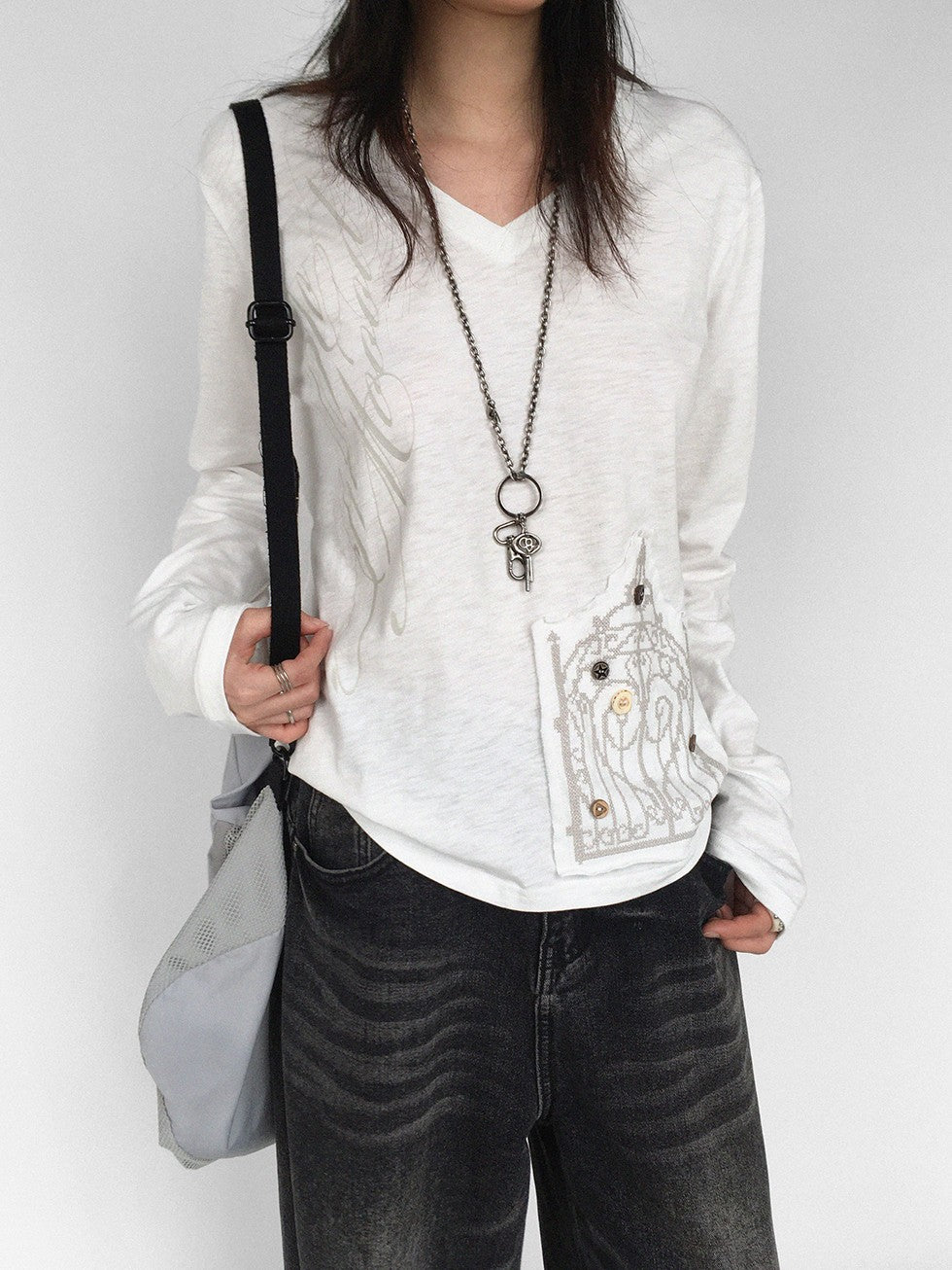 innomoood V-neck Print Cross Embroidery Women&