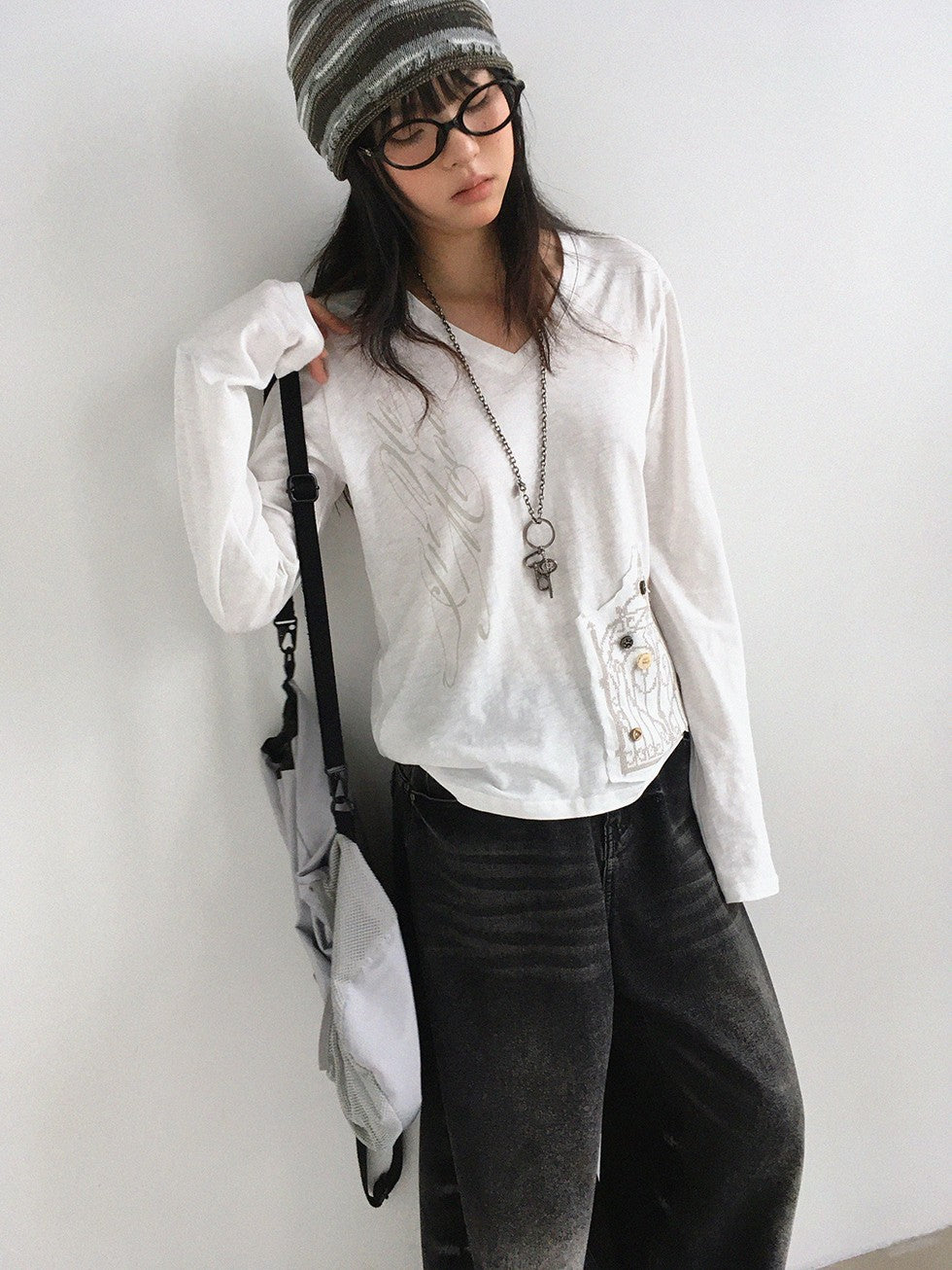 innomoood V-neck Print Cross Embroidery Women&