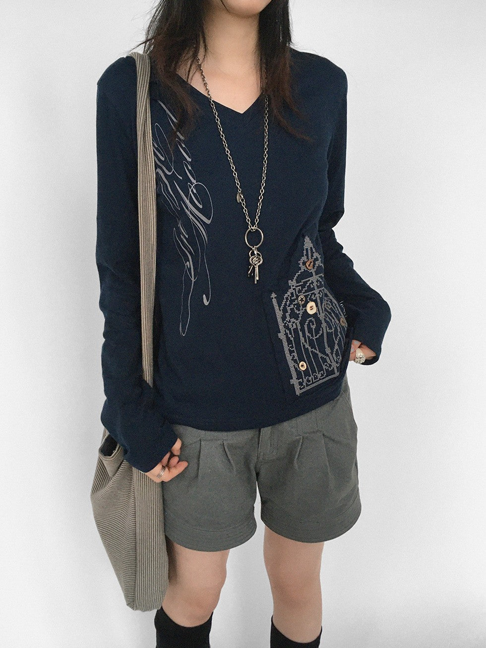 innomoood V-neck Print Cross Embroidery Women&