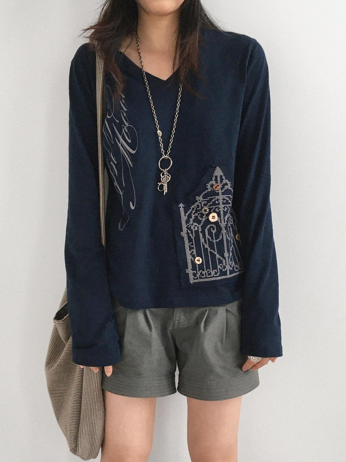 innomoood V-neck Print Cross Embroidery Women&