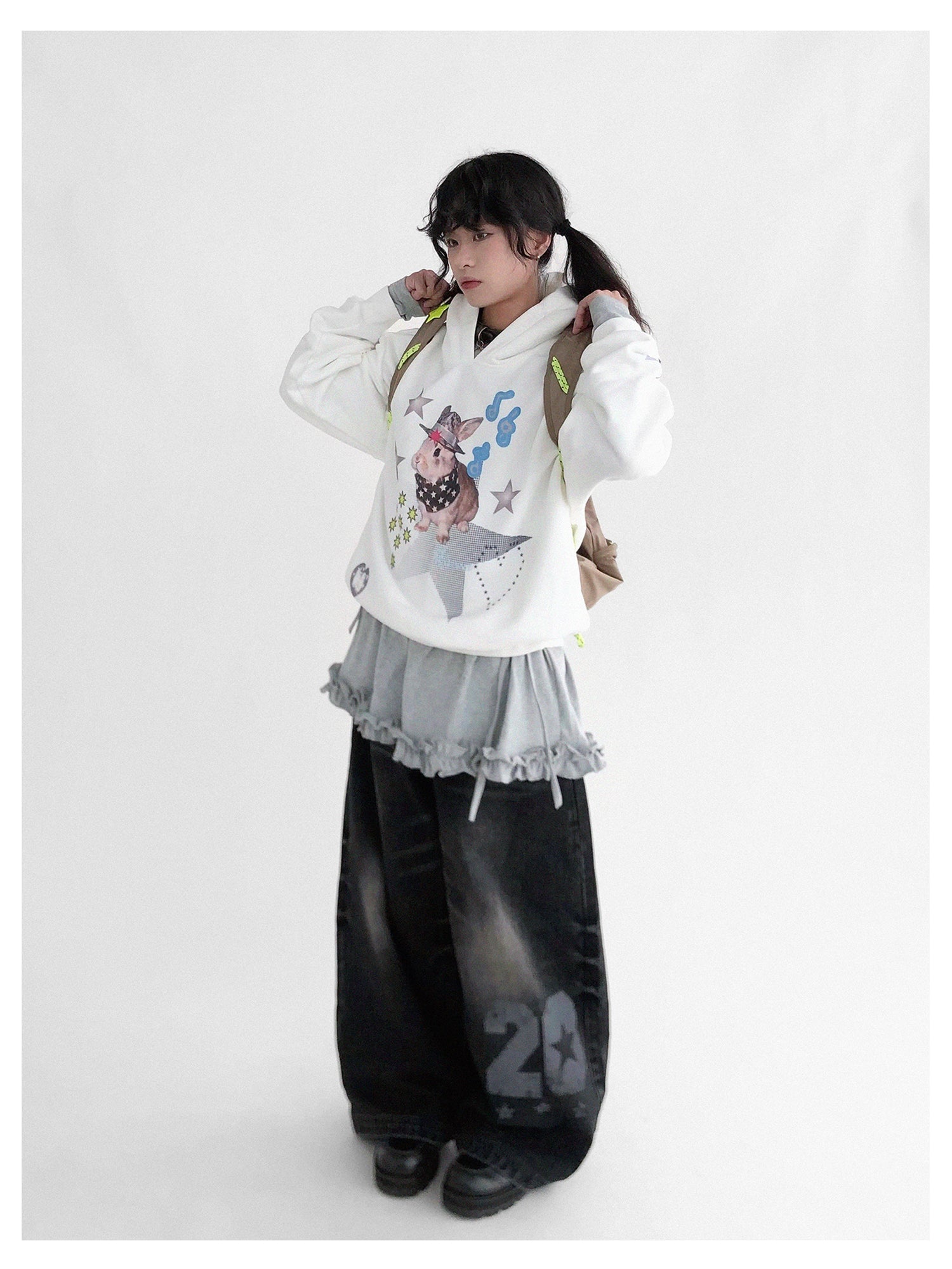 innomoood Vaporwave Bunny Graphic Fleece Hoodie