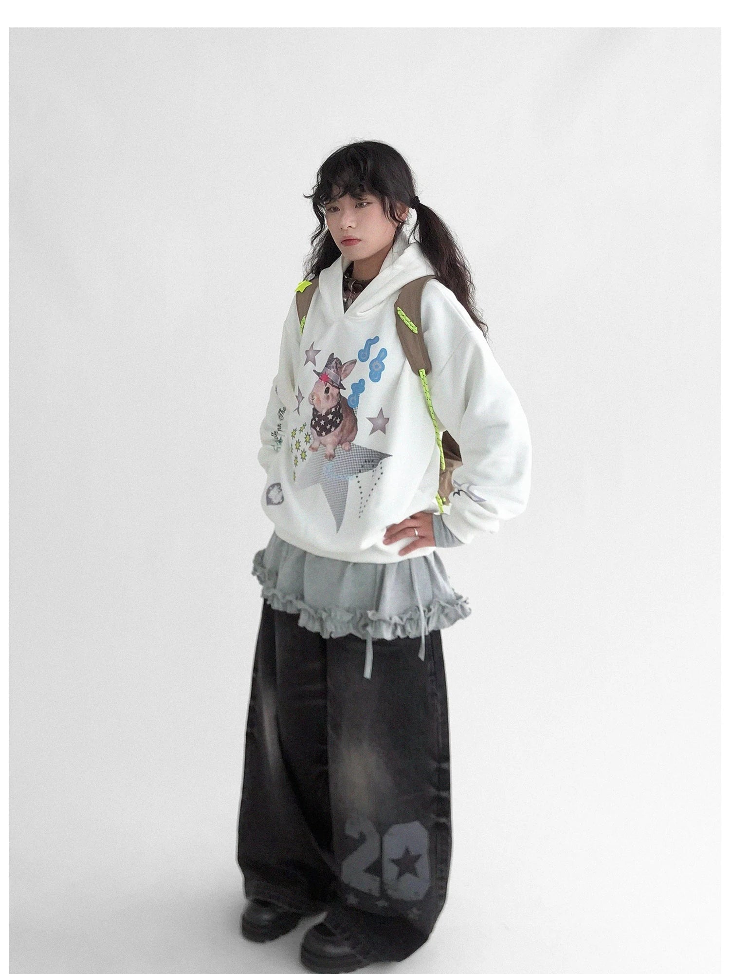 Vaporwave Bunny Graphic Fleece Hoodie