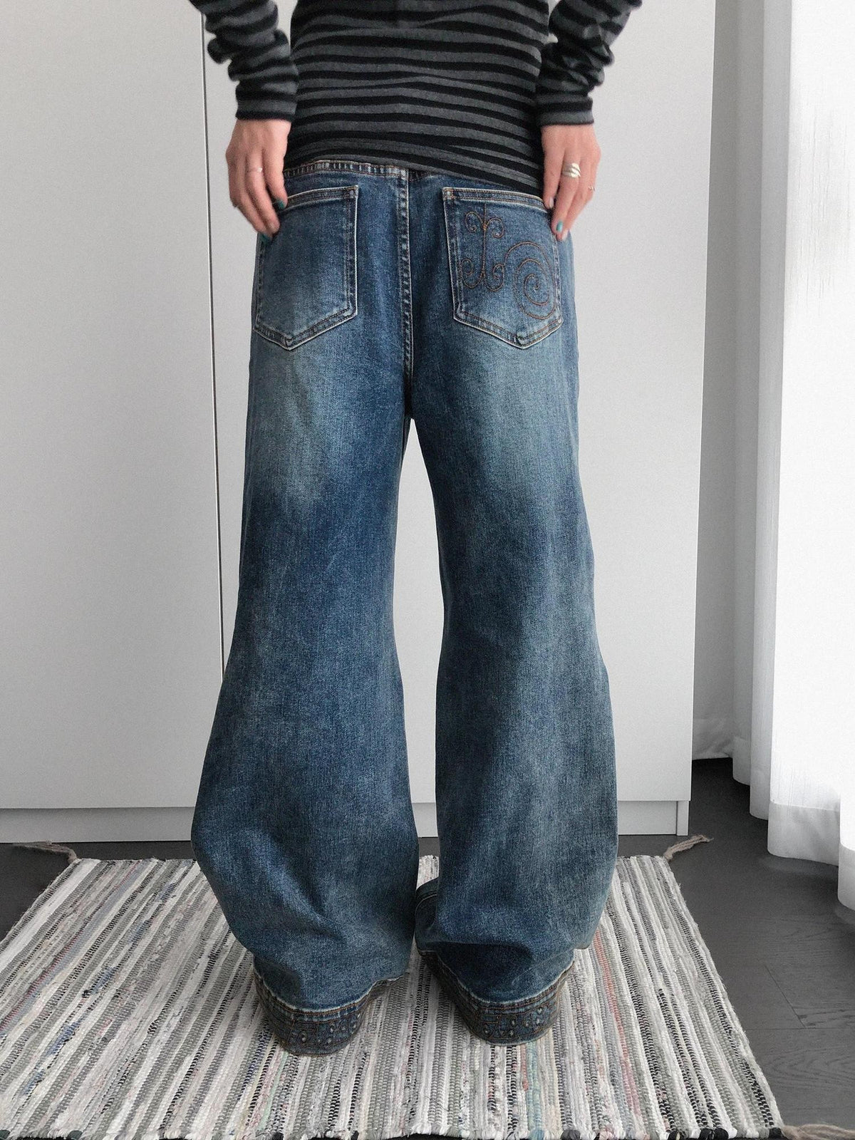 innomoood Washed Distressed Embroidered Low Rise Stretch Women&