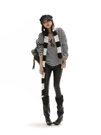 itsdinn Black White Striped Round Neck Loose Fit Women&