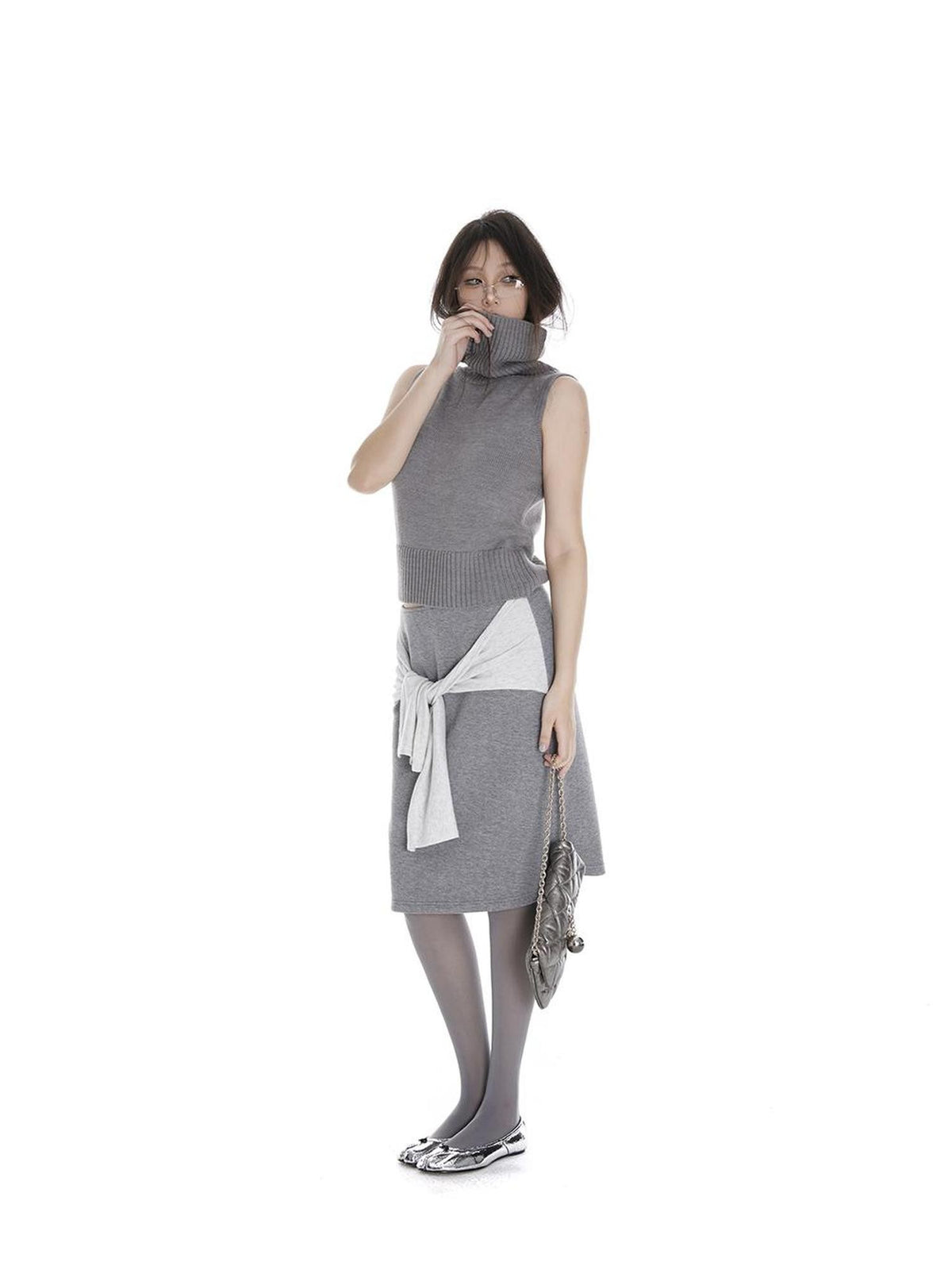 itsdinn Cropped High Neck Knitted Solid Women&