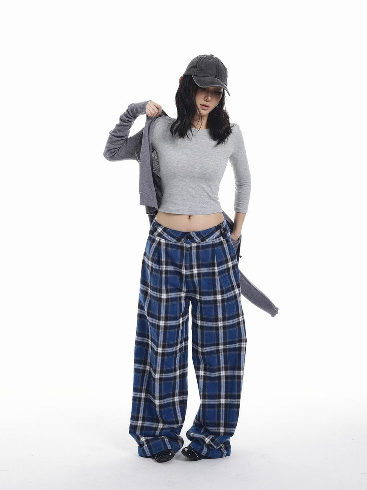 itsdinn Tri Color Crewneck Pocket Slim Fit Women&