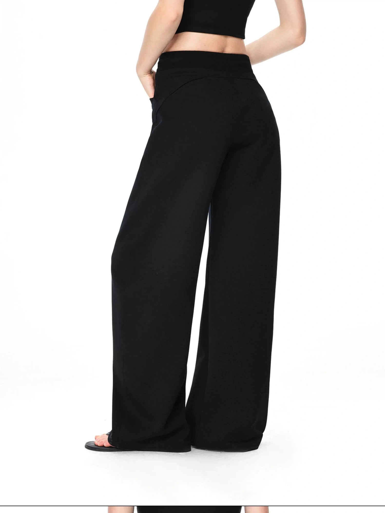 kvkv Arc Structure Wide Leg Sweatpants