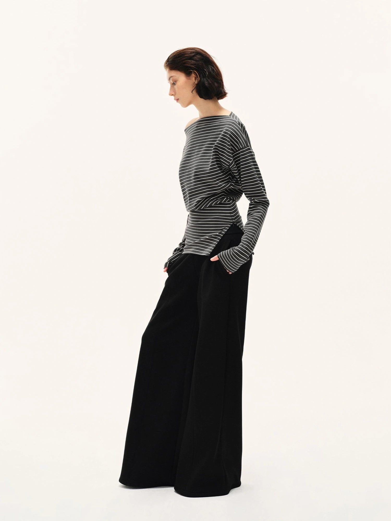 kvkv Asymmetric Black And White Striped Crop Top