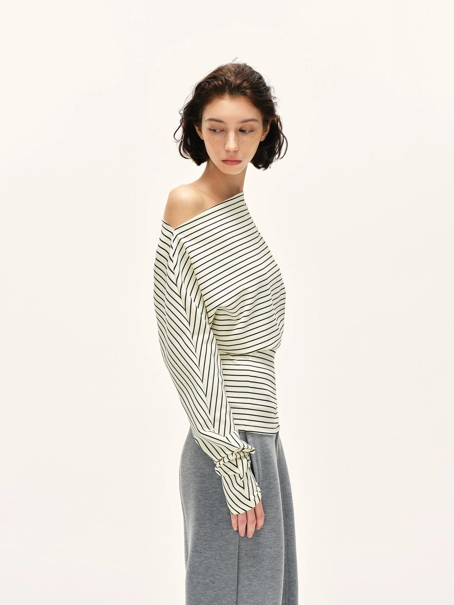 kvkv Asymmetric Black And White Striped T-shirt