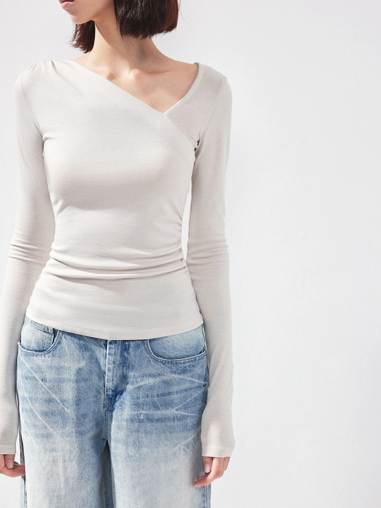 kvkv Asymmetric Slash Neck Fitted Long Sleeve Top
