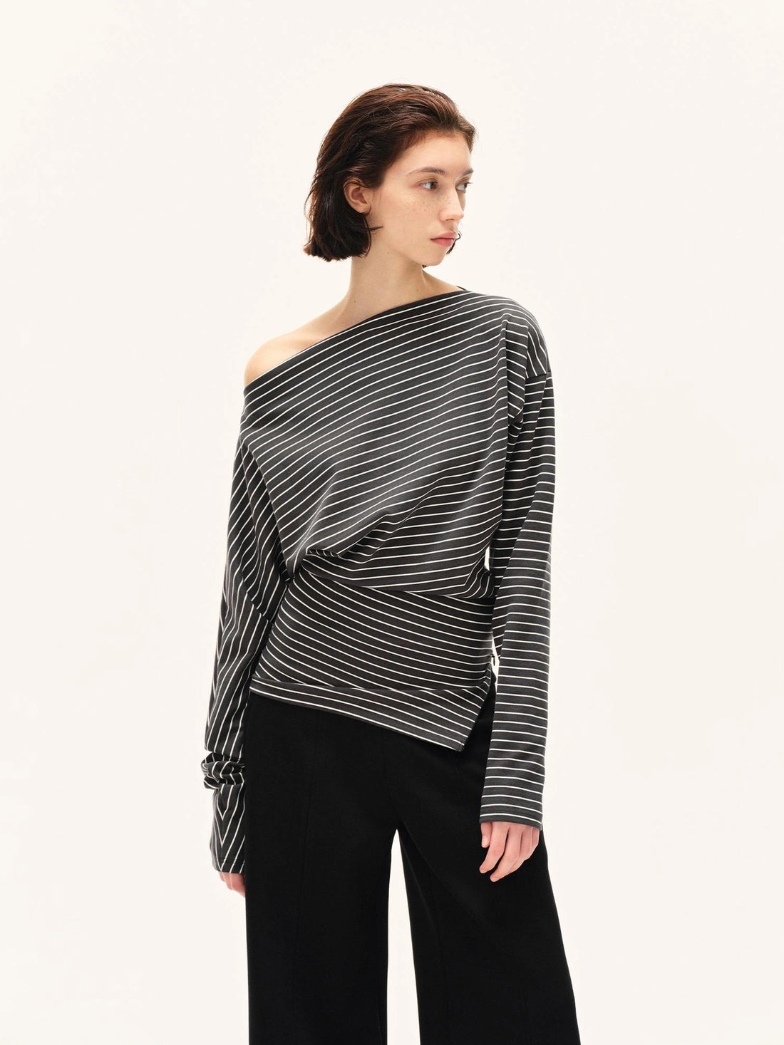 kvkv Asymmetric Stripe Cut Out Top