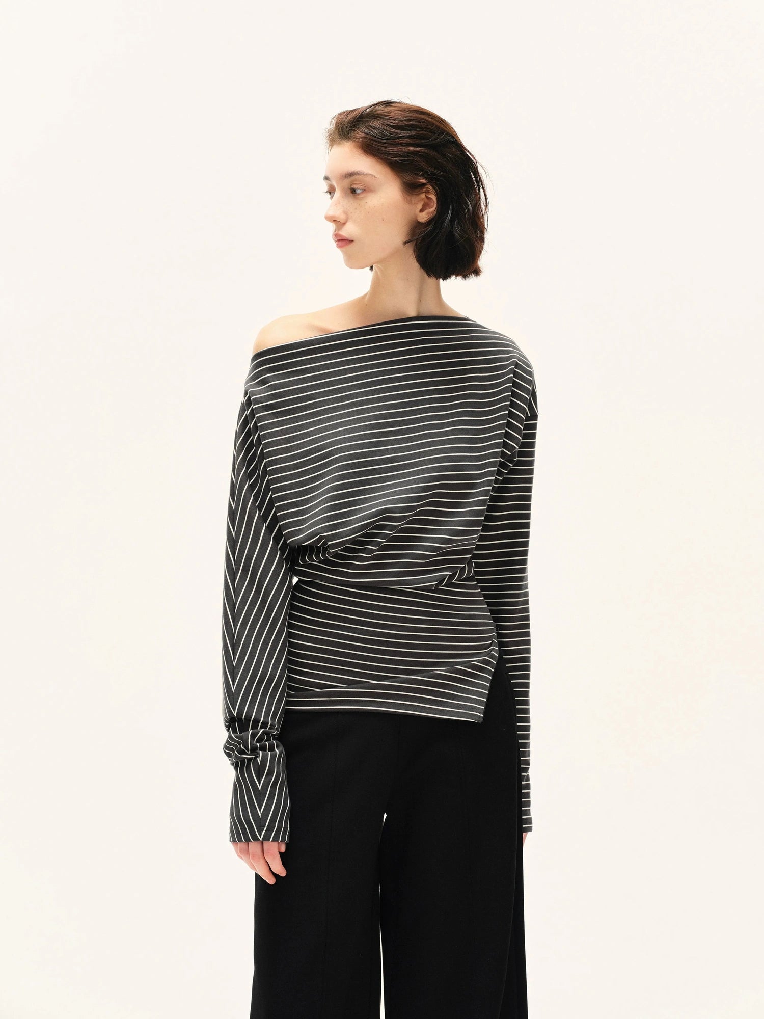 kvkv Asymmetric Stripe Cut Out Top