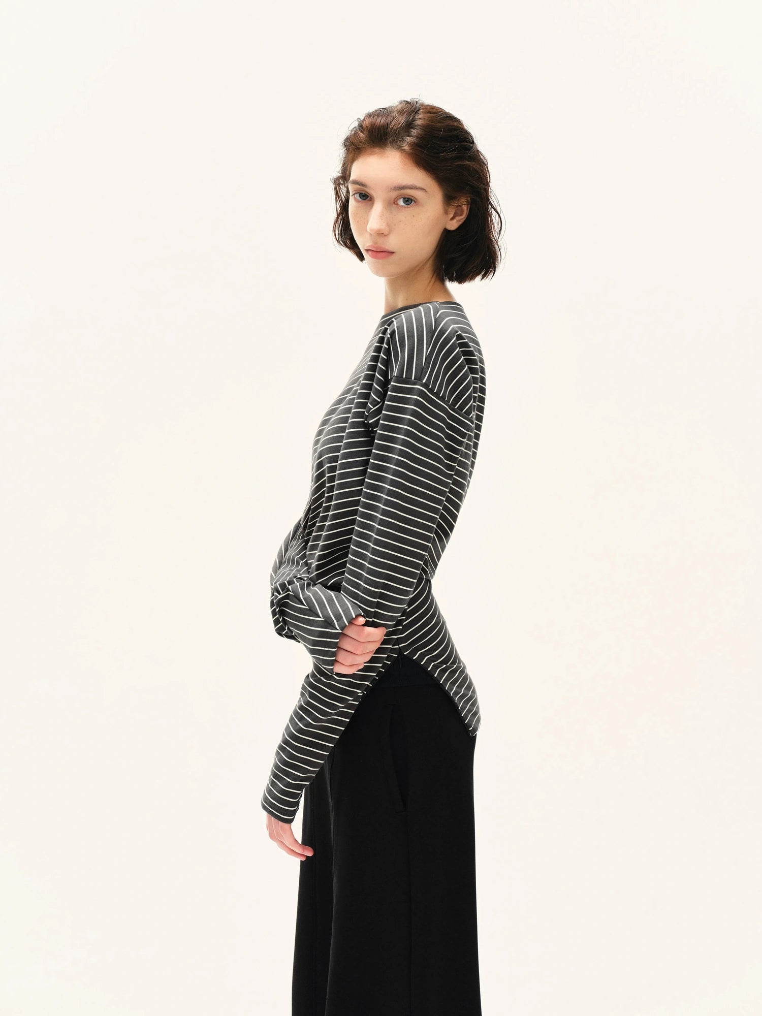 kvkv Asymmetric Stripe Cut Out Top