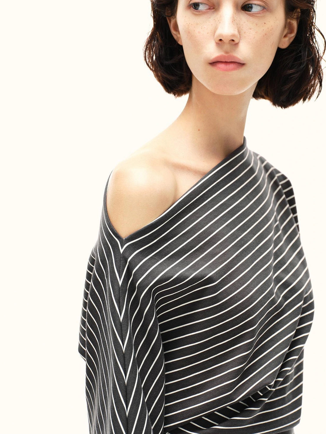 kvkv Asymmetric Stripe Cut Out Top