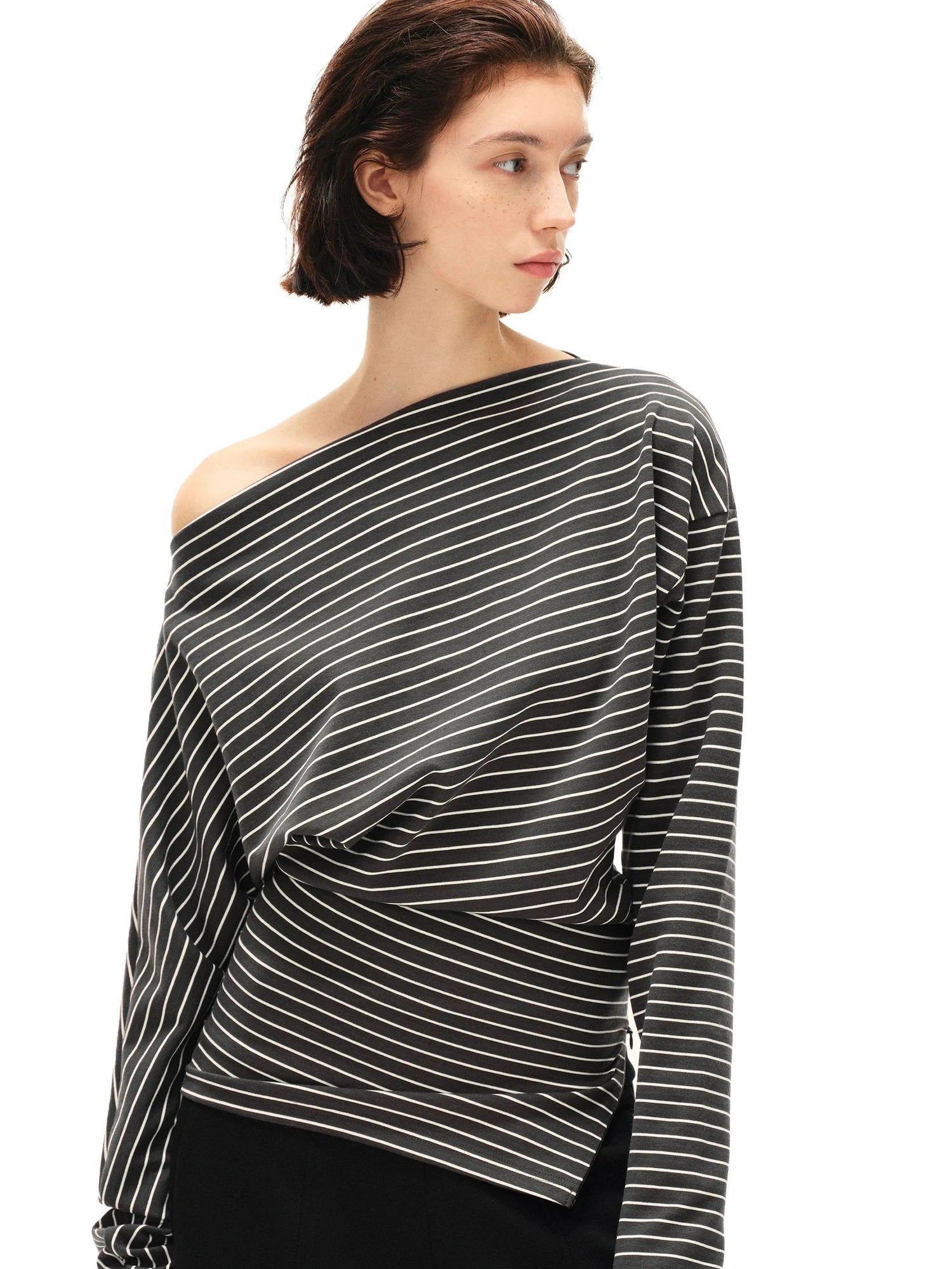 kvkv Asymmetric Stripe Cut Out Top