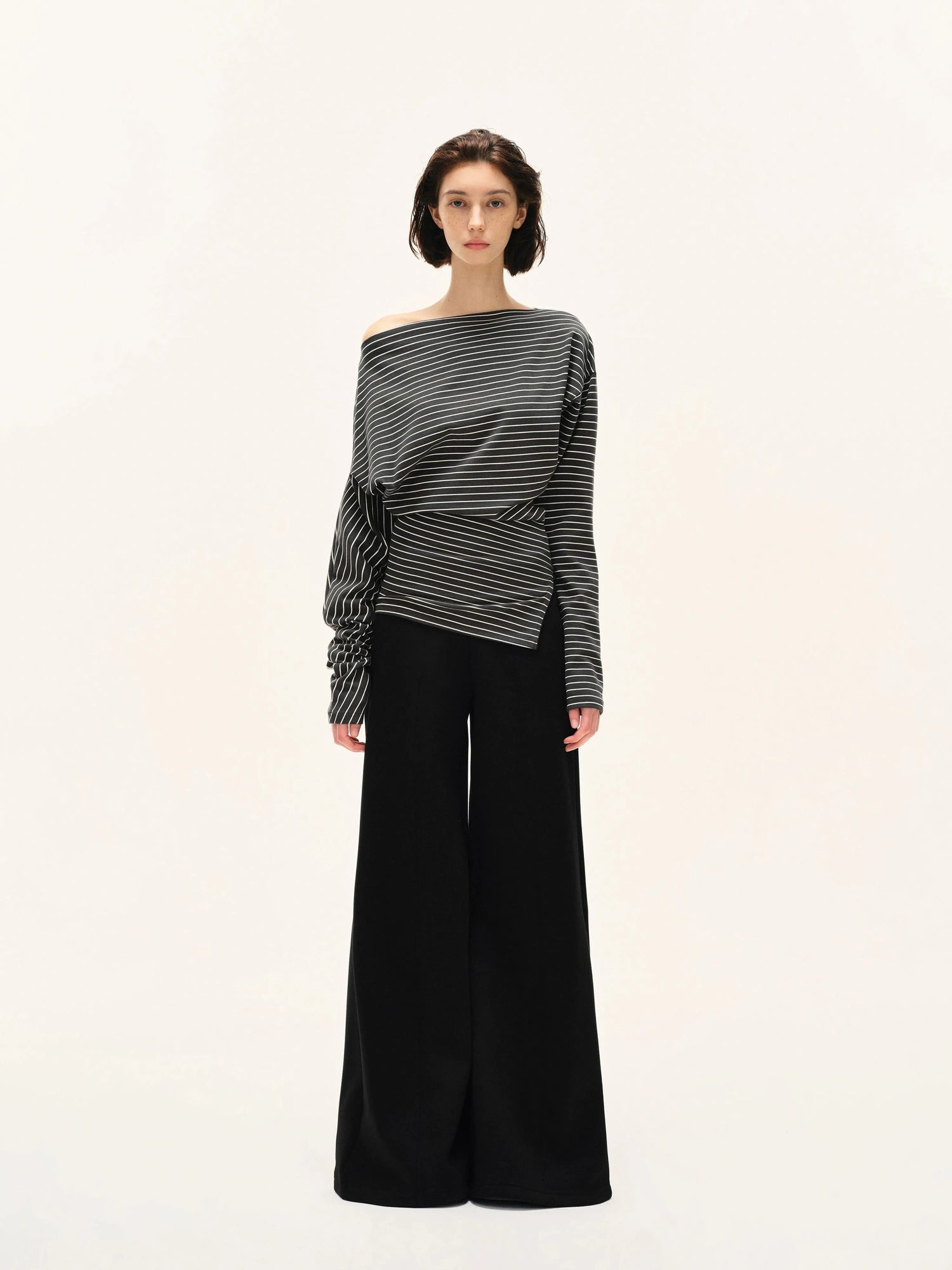 kvkv Asymmetric Stripe Cut Out Top