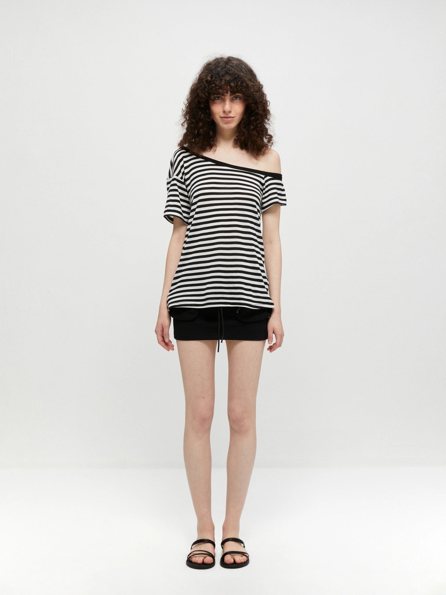 kvkv Asymmetric Stripe Knit V-neck T-shirt Long Sleeve