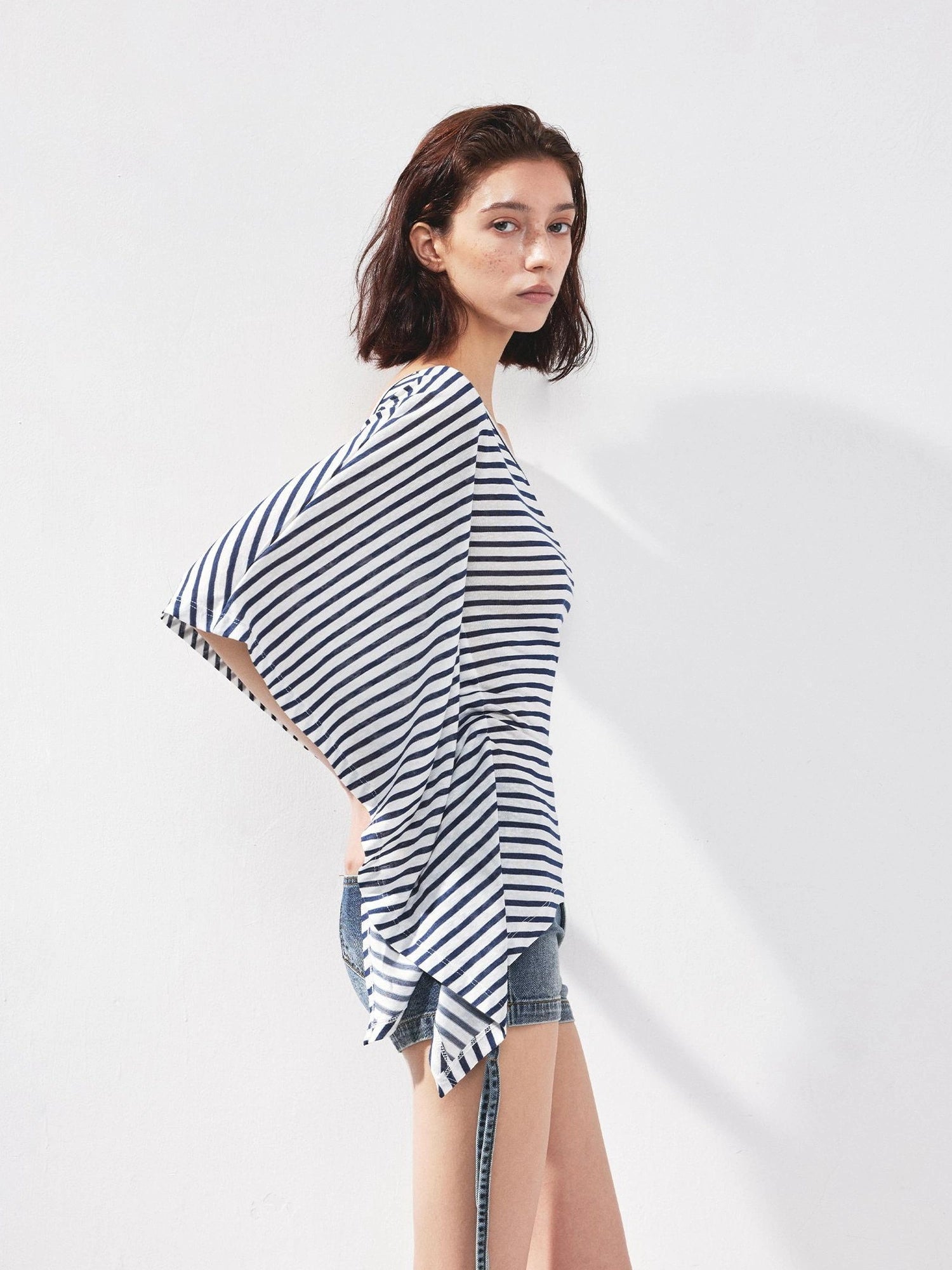 kvkv Asymmetric Stripe Sleeveless Top