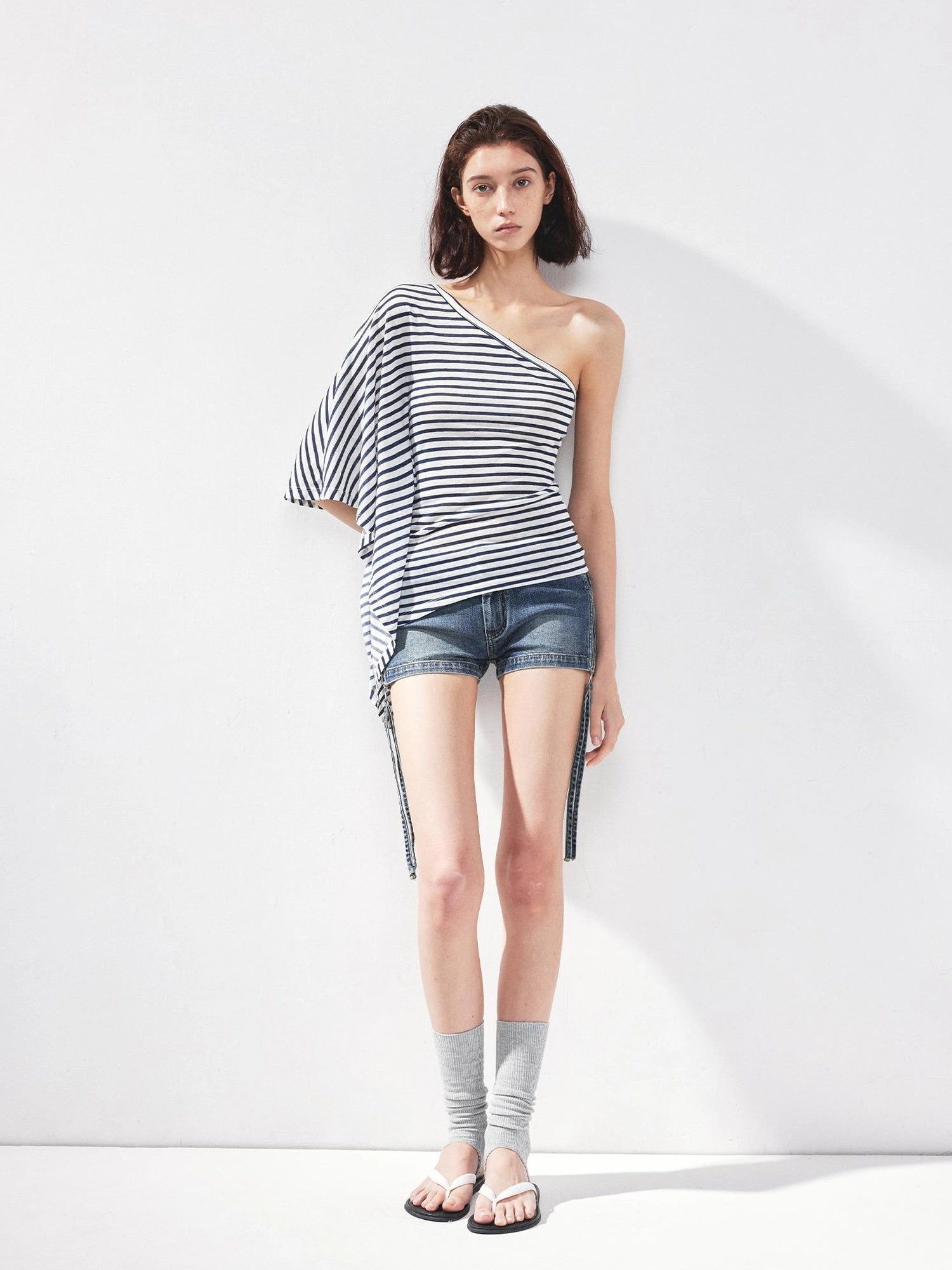 kvkv Asymmetric Stripe Sleeveless Top