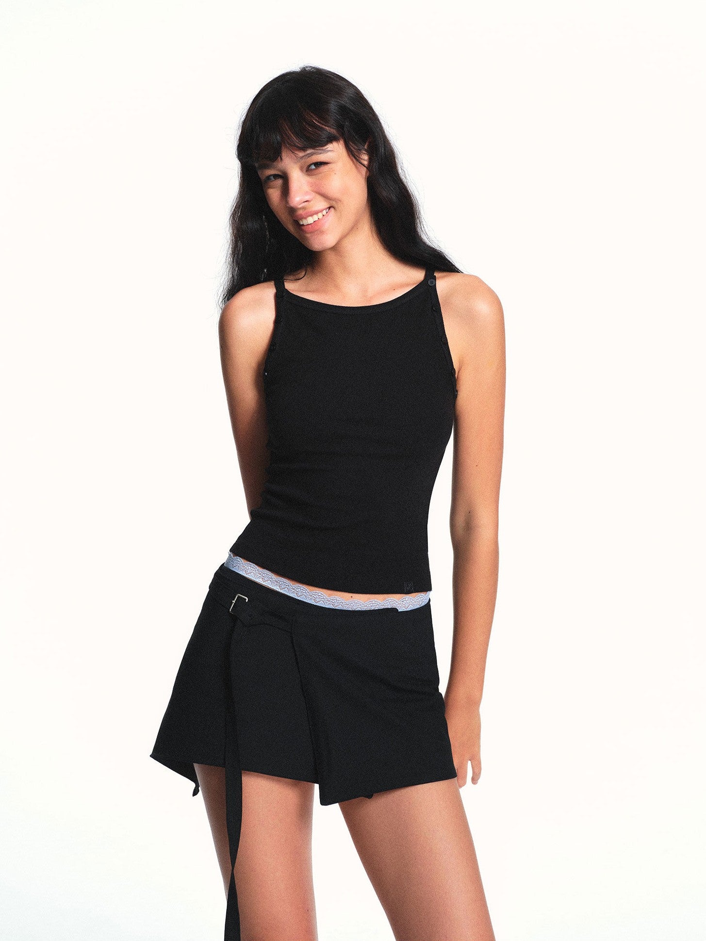 kvkv Black Detachable Button Ribbed Crop Slim Fit Women&