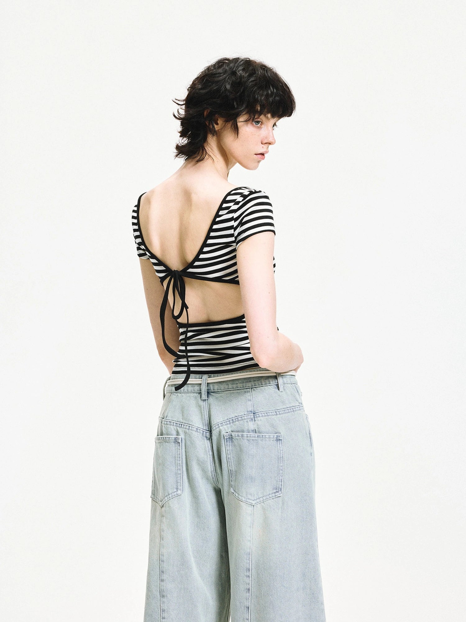kvkv Black White Striped Back Cut Fitted Tee