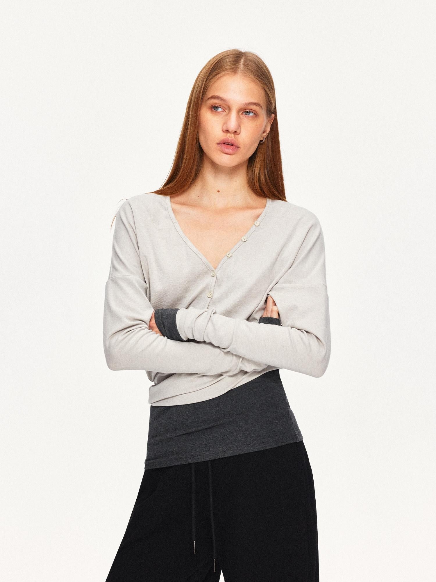 kvkv Breathable V Neck Patchwork Sport Long Sleeve Standard Fit Light Gray T-Shirt