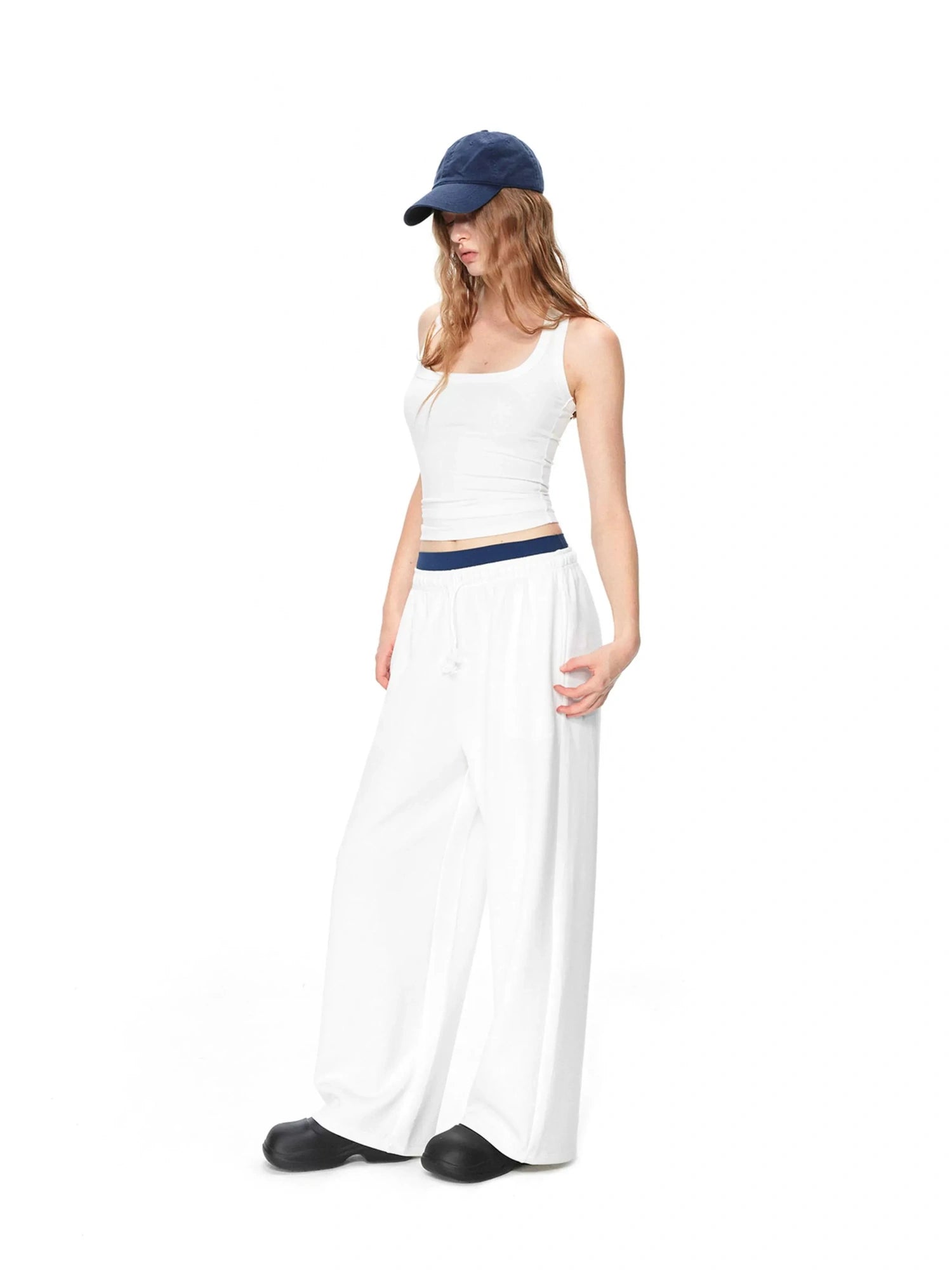 kvkv Classic Scoop Neck Contoured Yoga Tank