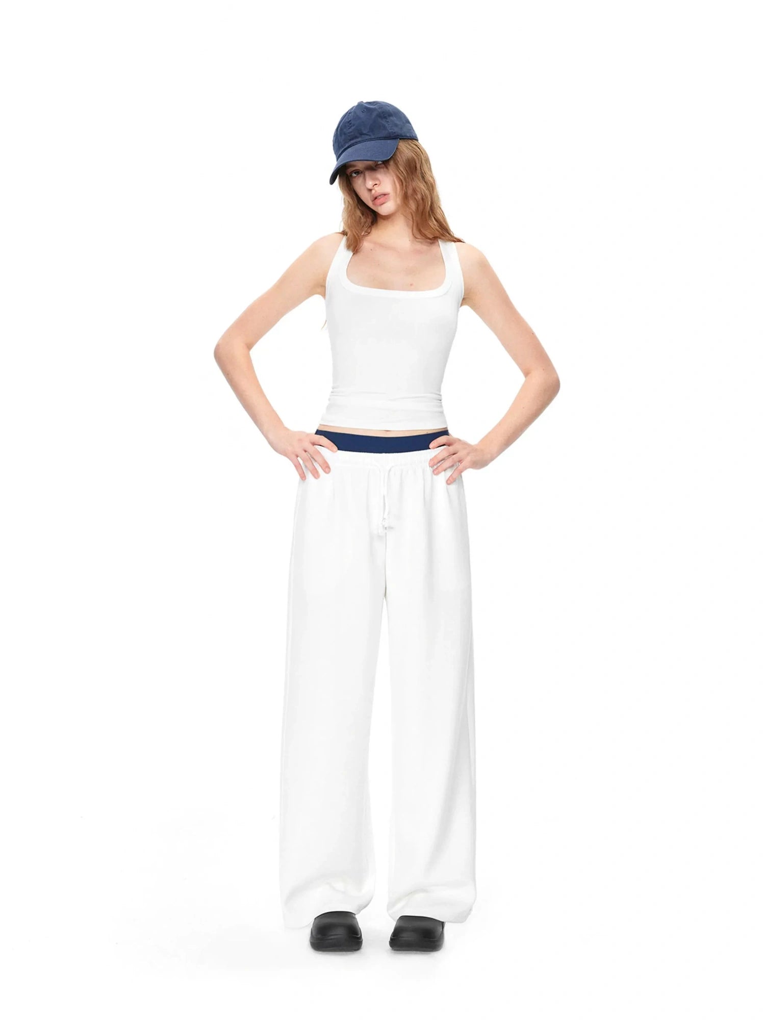 kvkv Classic Scoop Neck Contoured Yoga Tank