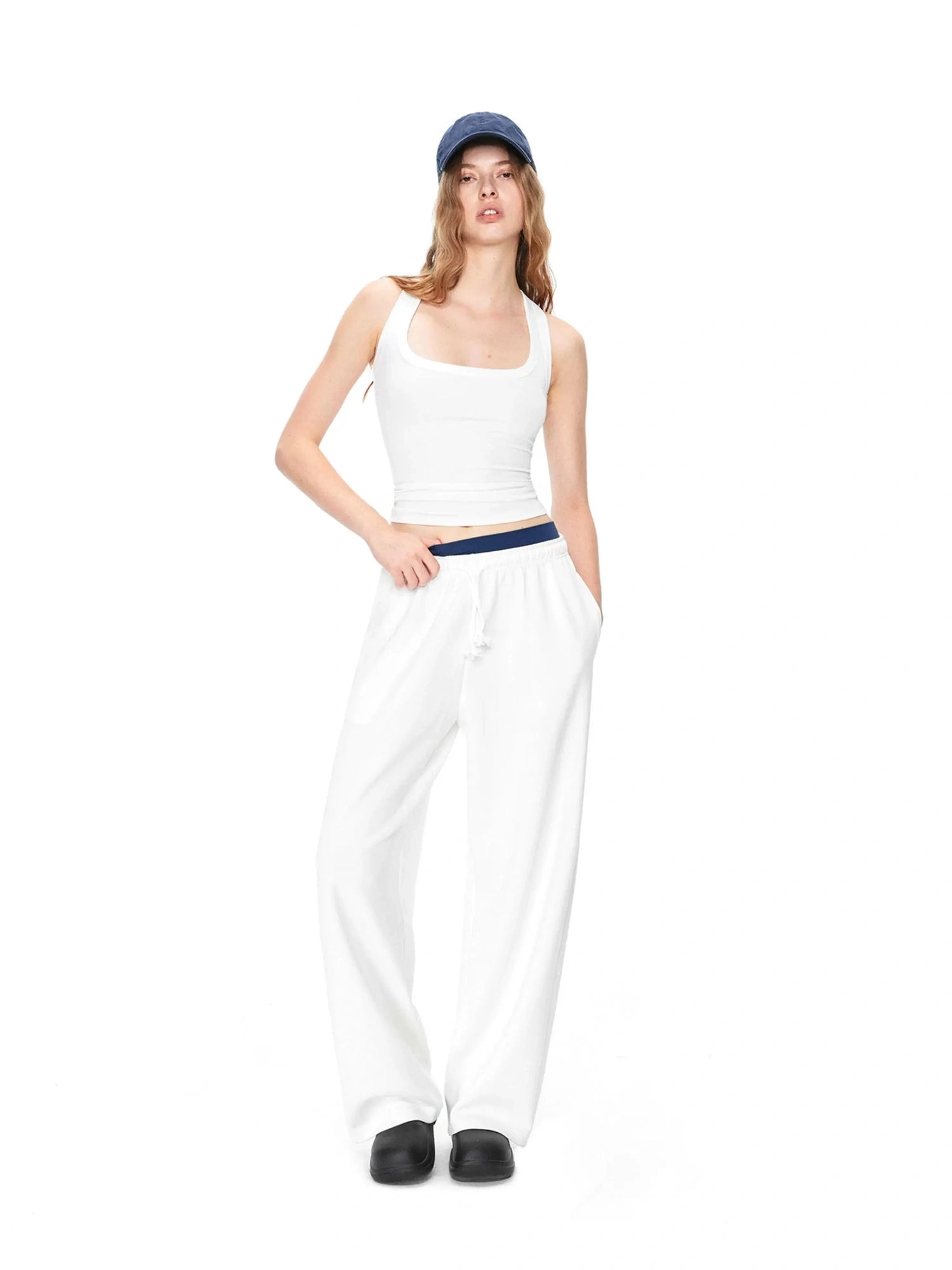 kvkv Classic Scoop Neck Contoured Yoga Tank