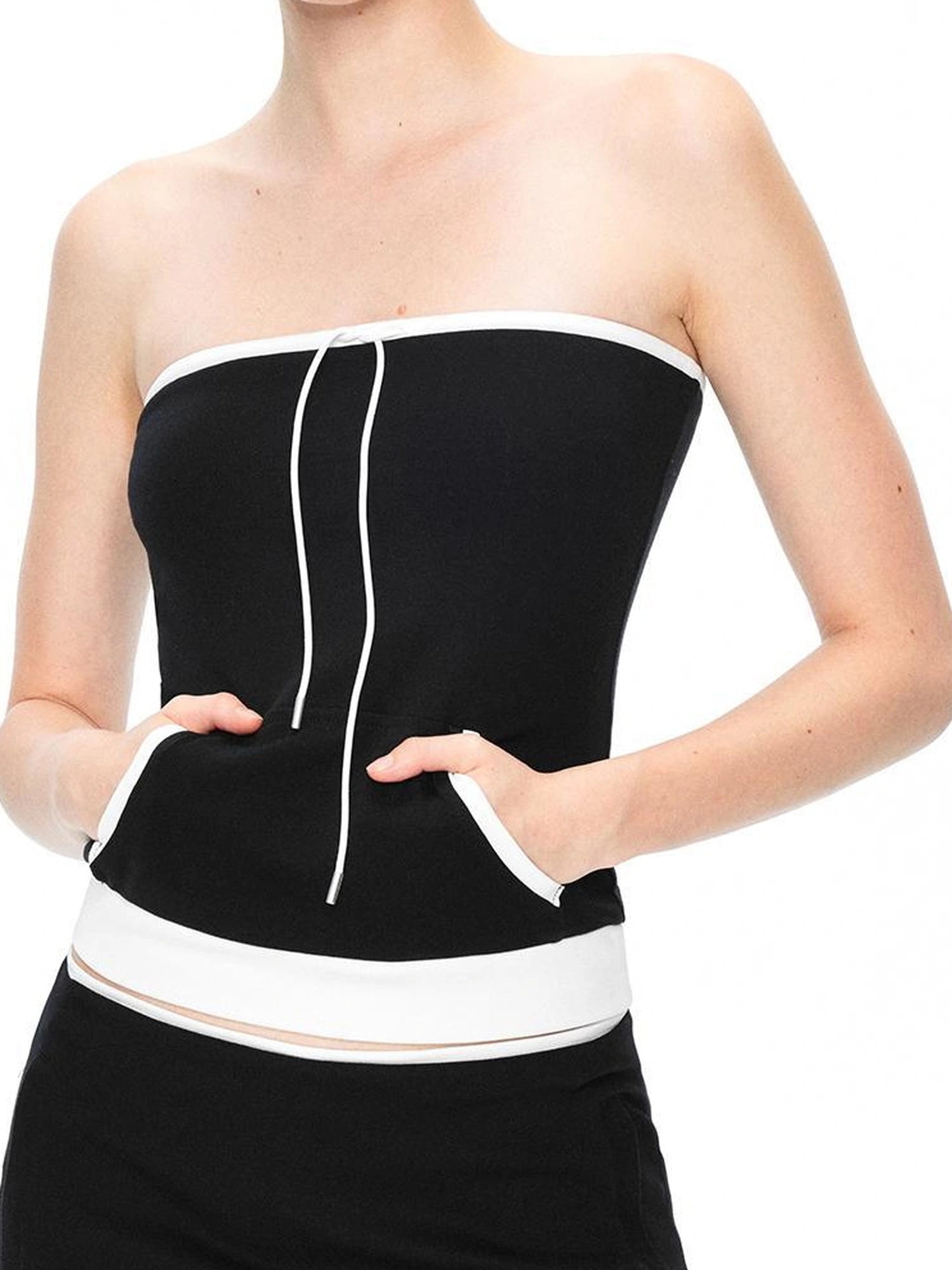 kvkv Contrast Pocket Kangaroo Crop Top