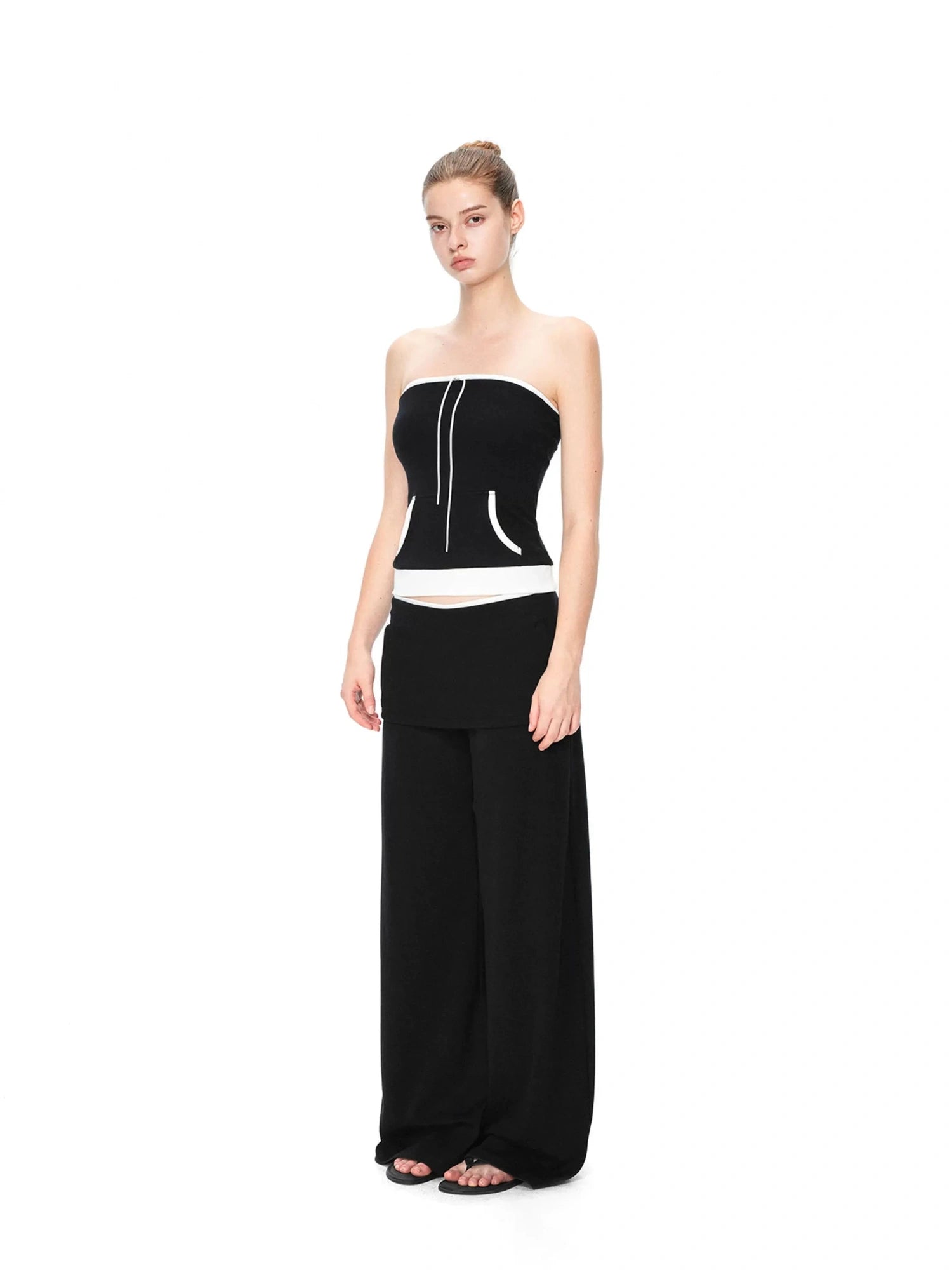 kvkv Contrast Pocket Kangaroo Crop Top