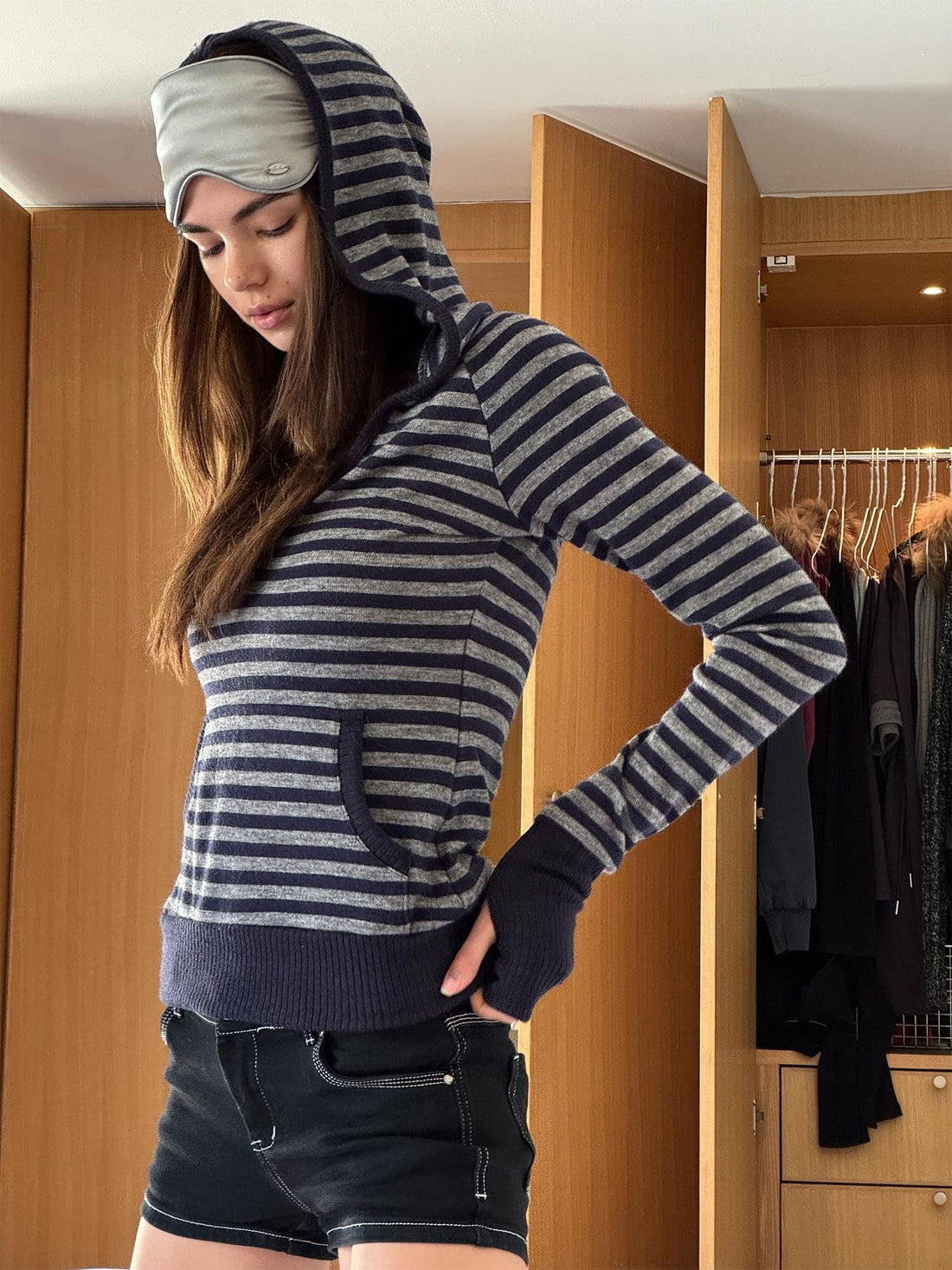 kvkv Cozy Acrylic Blend Slim Fit V Neck Hooded Pullover Striped Navy Gray Hoodies