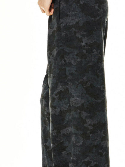 kvkv Curve Fit Camouflage Cargo Joggers